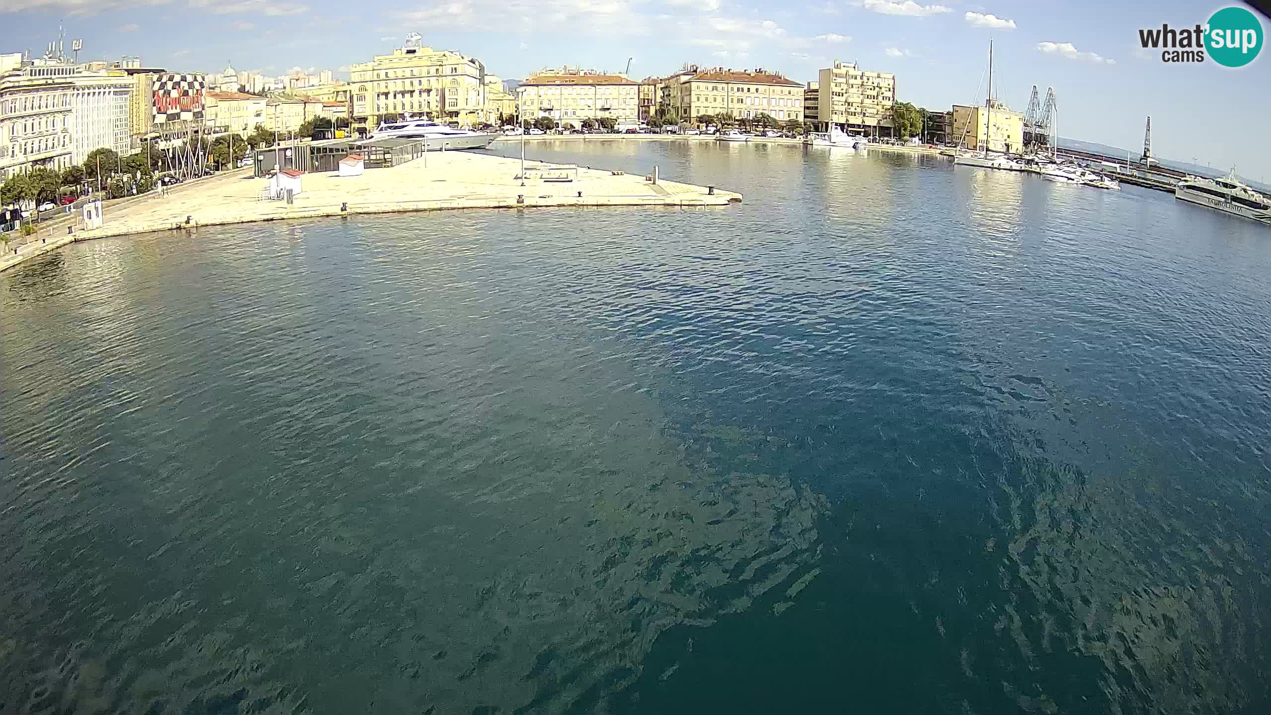 Reka – Botel Marina spletna kamera