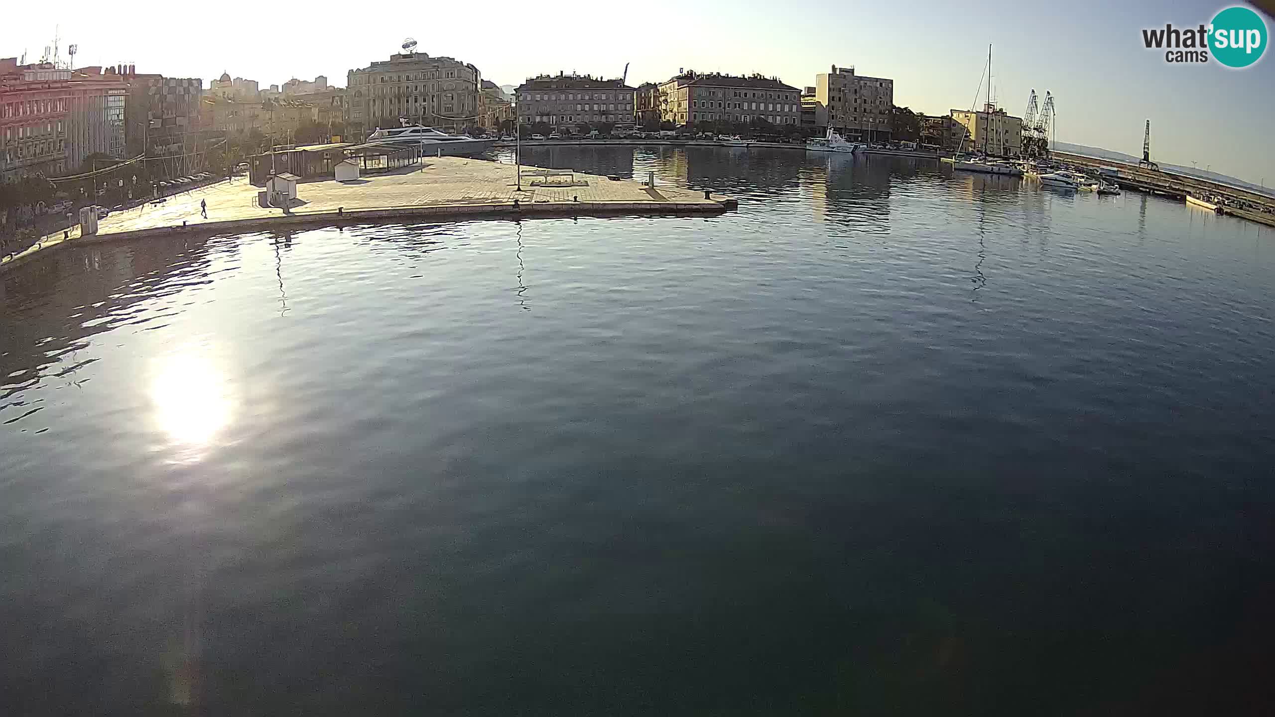 Reka – Botel Marina spletna kamera