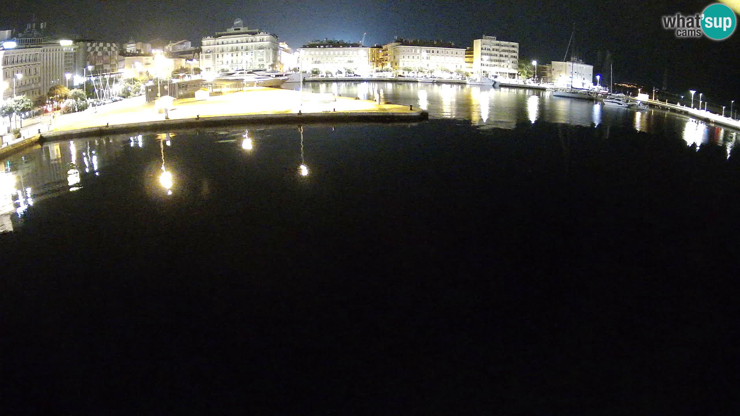 Reka – Botel Marina spletna kamera