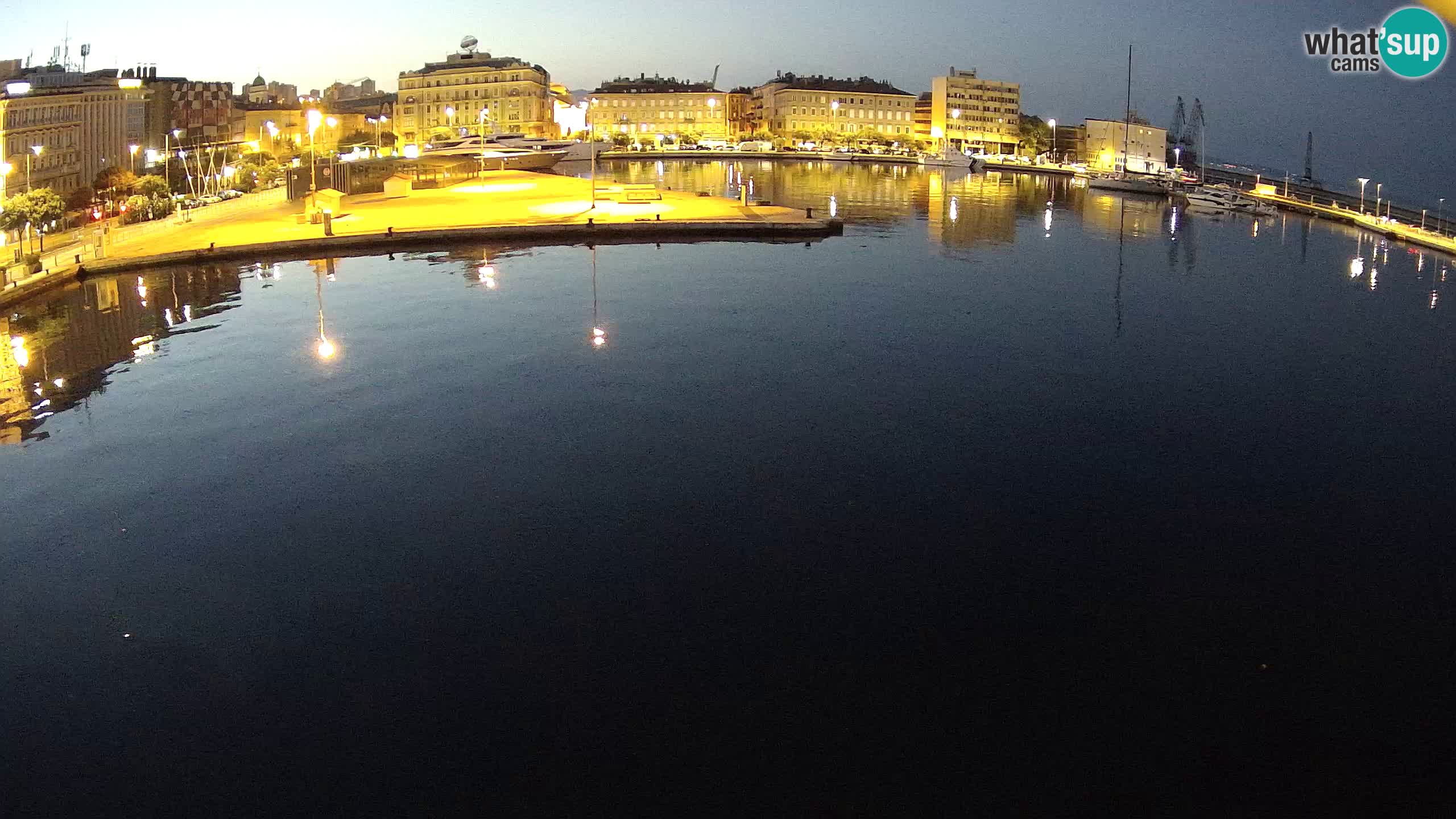 Reka – Botel Marina spletna kamera
