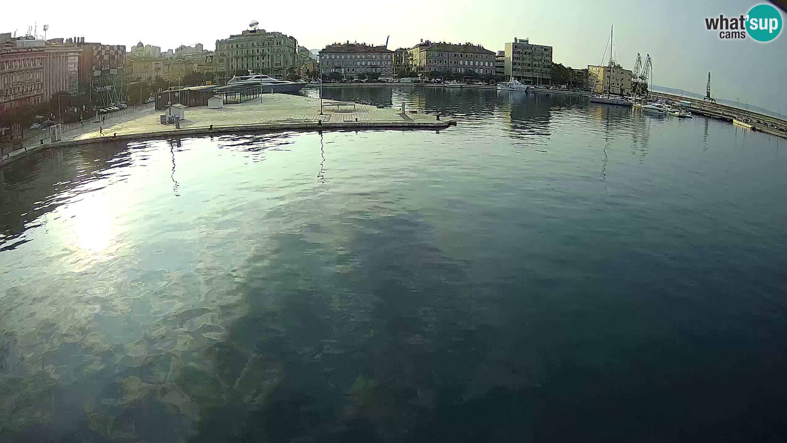 Reka – Botel Marina spletna kamera
