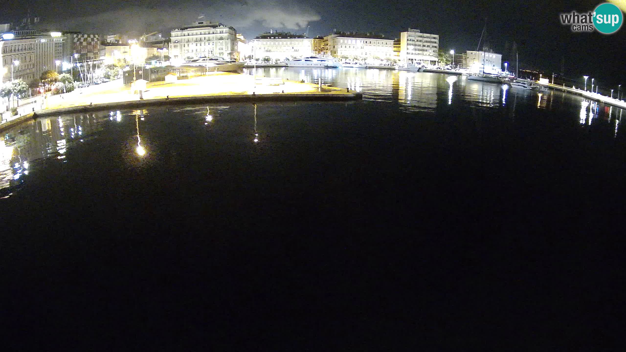 Reka – Botel Marina spletna kamera