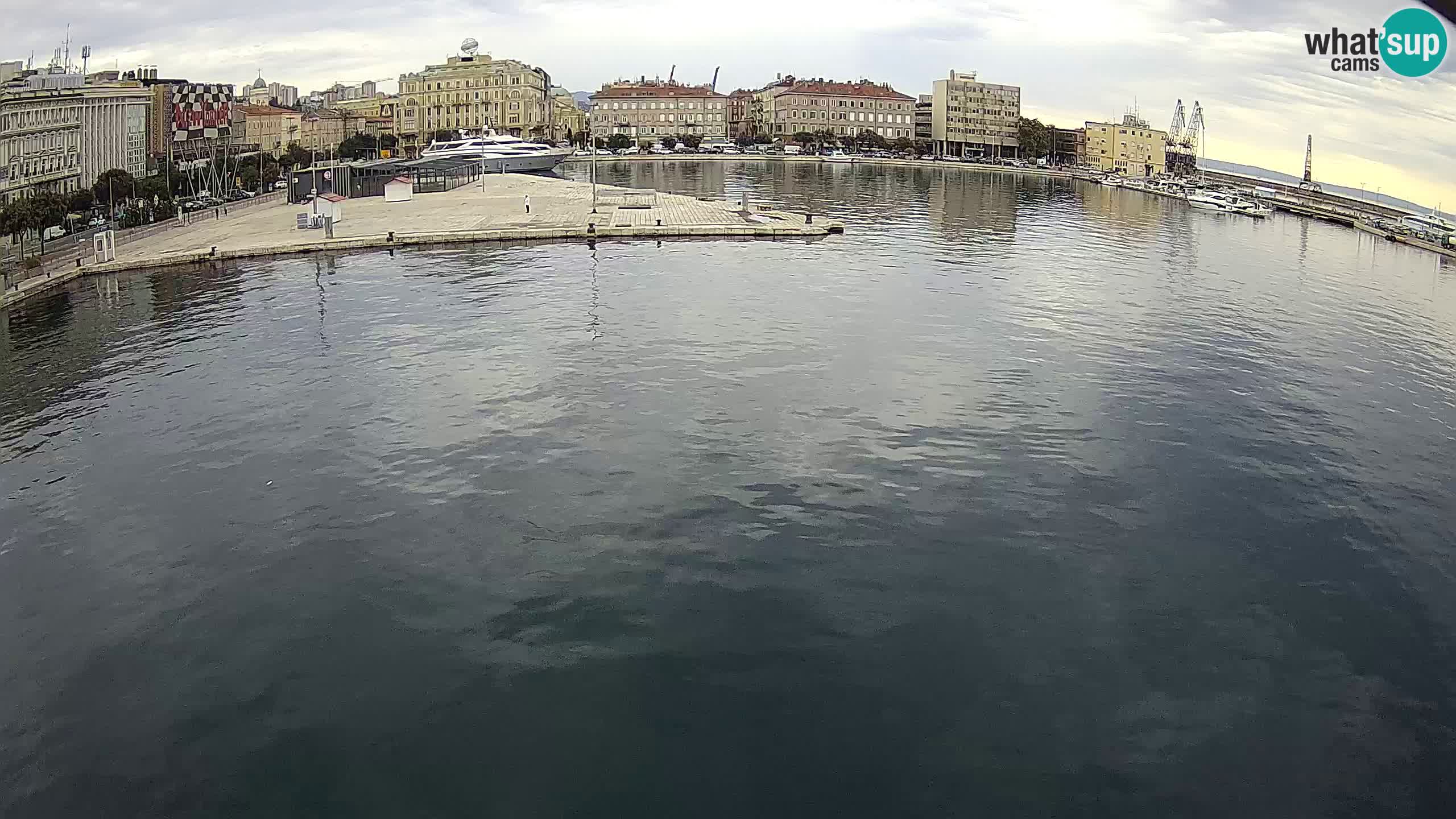 Reka – Botel Marina spletna kamera