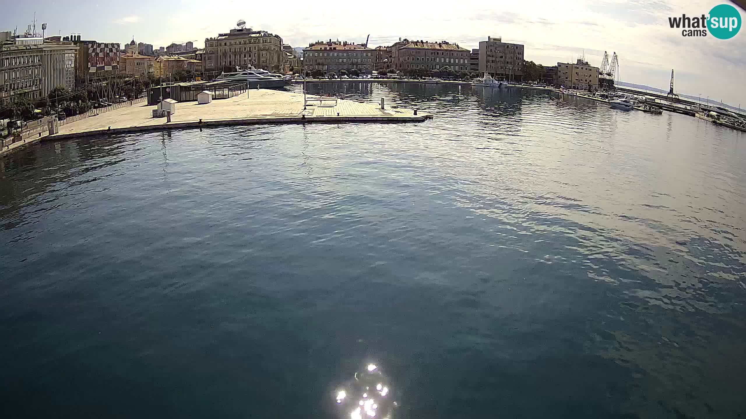 Reka – Botel Marina spletna kamera