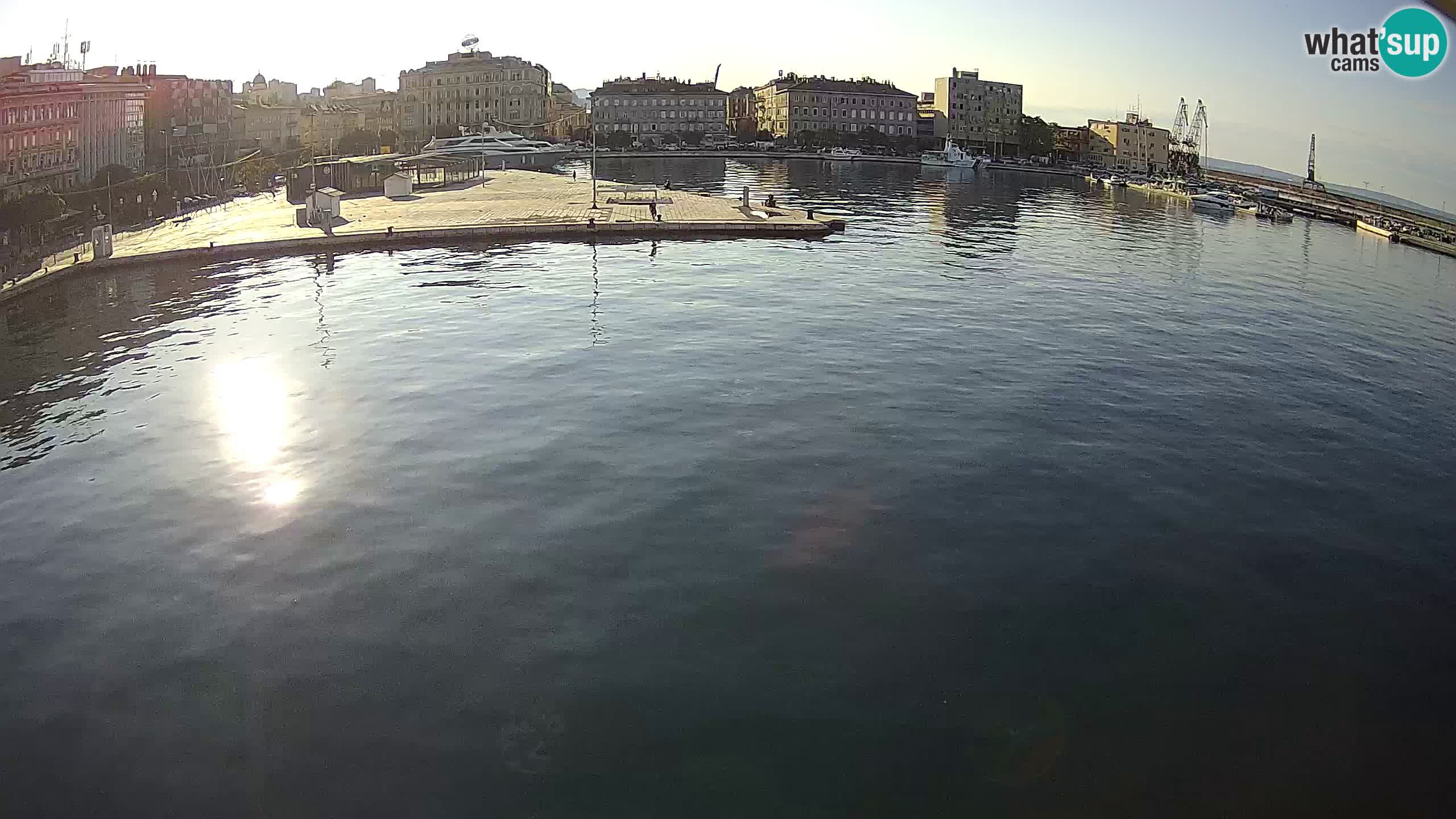 Reka – Botel Marina spletna kamera