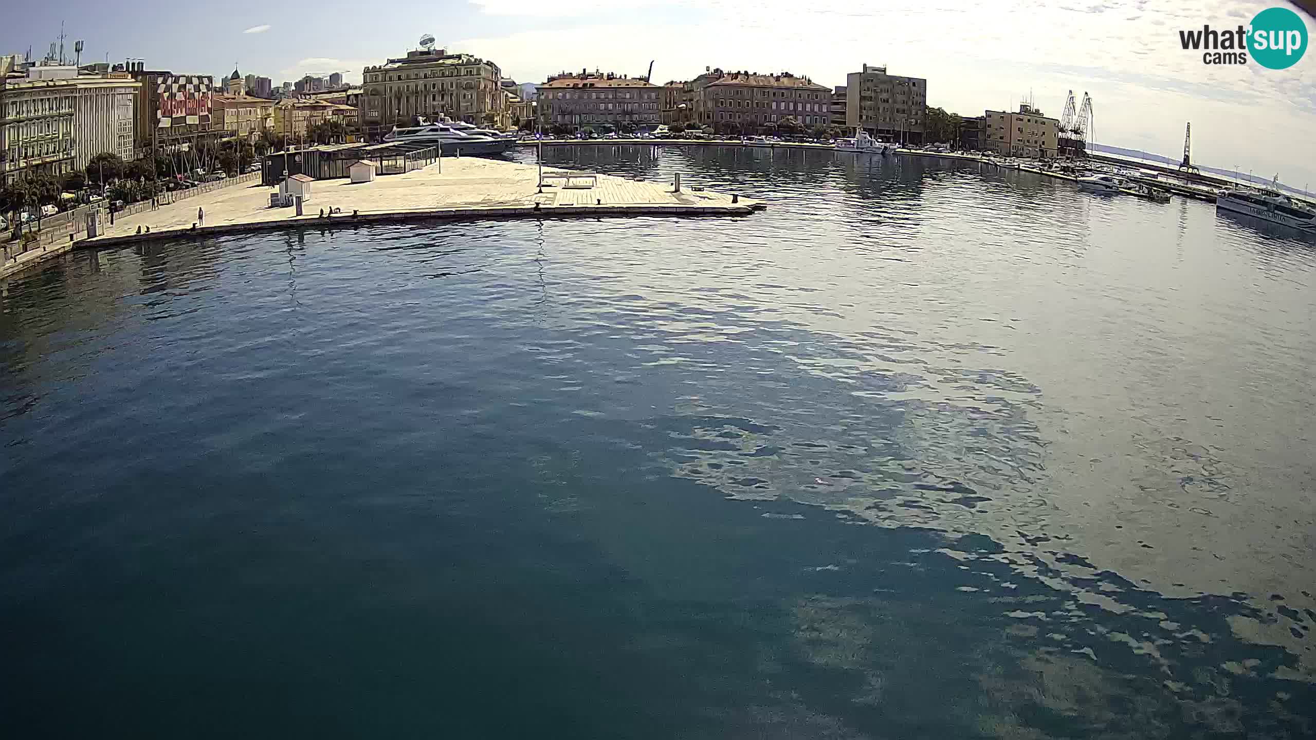 Reka – Botel Marina spletna kamera