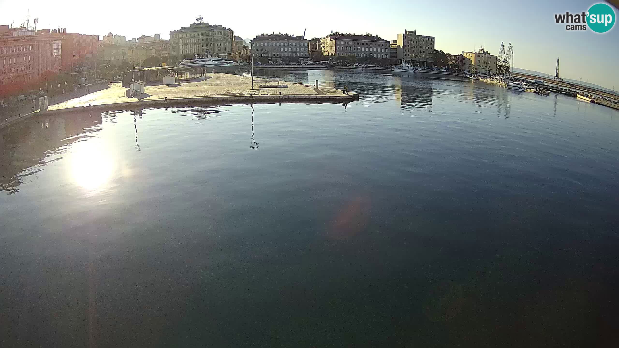 Reka – Botel Marina spletna kamera