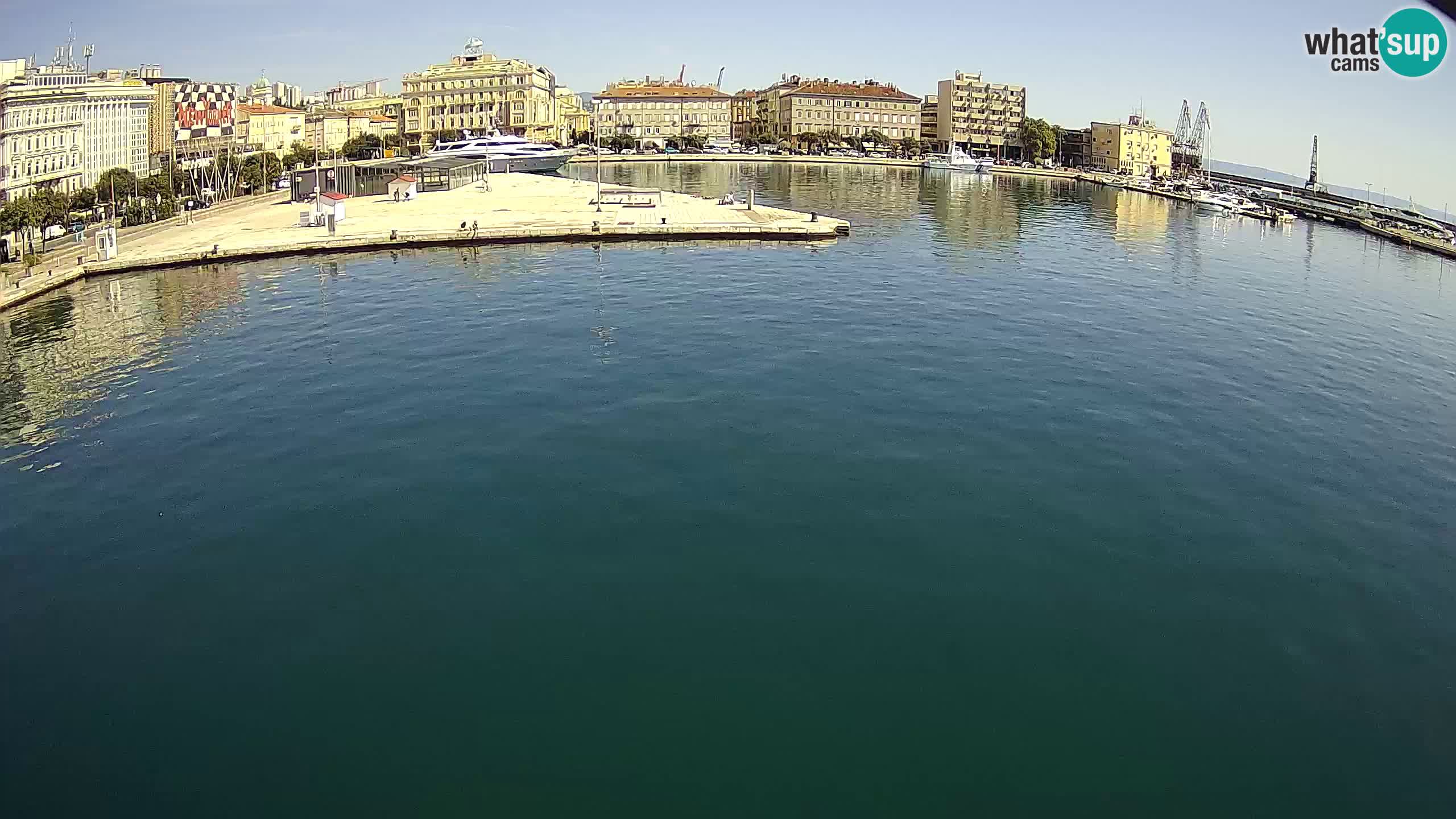Reka – Botel Marina spletna kamera