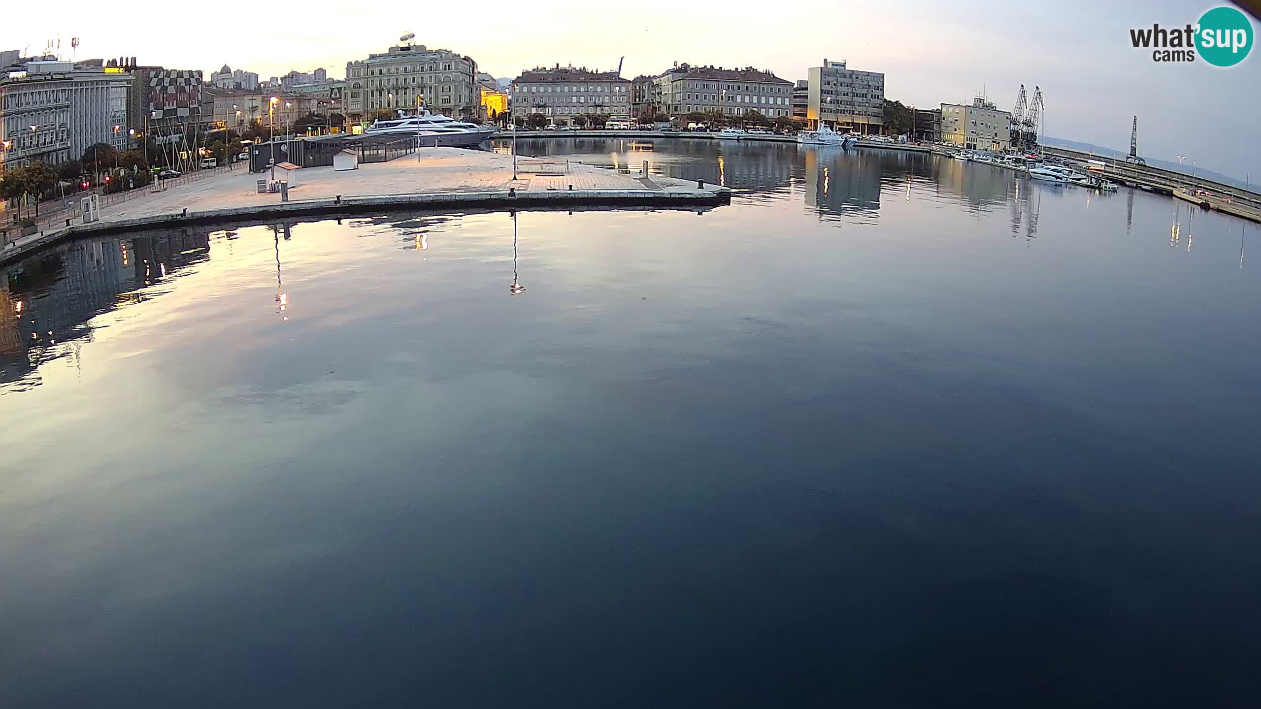 Reka – Botel Marina spletna kamera