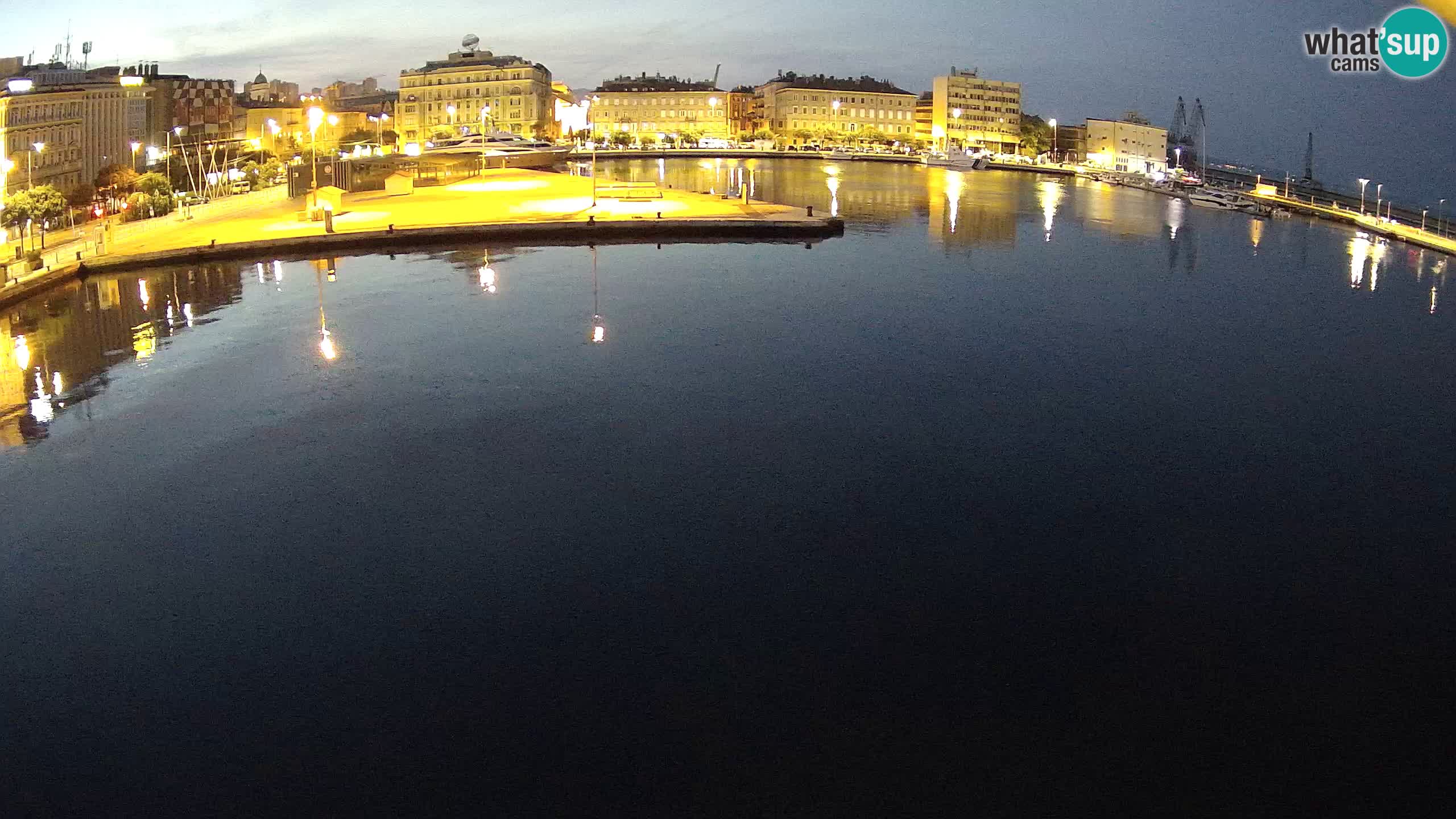 Reka – Botel Marina spletna kamera