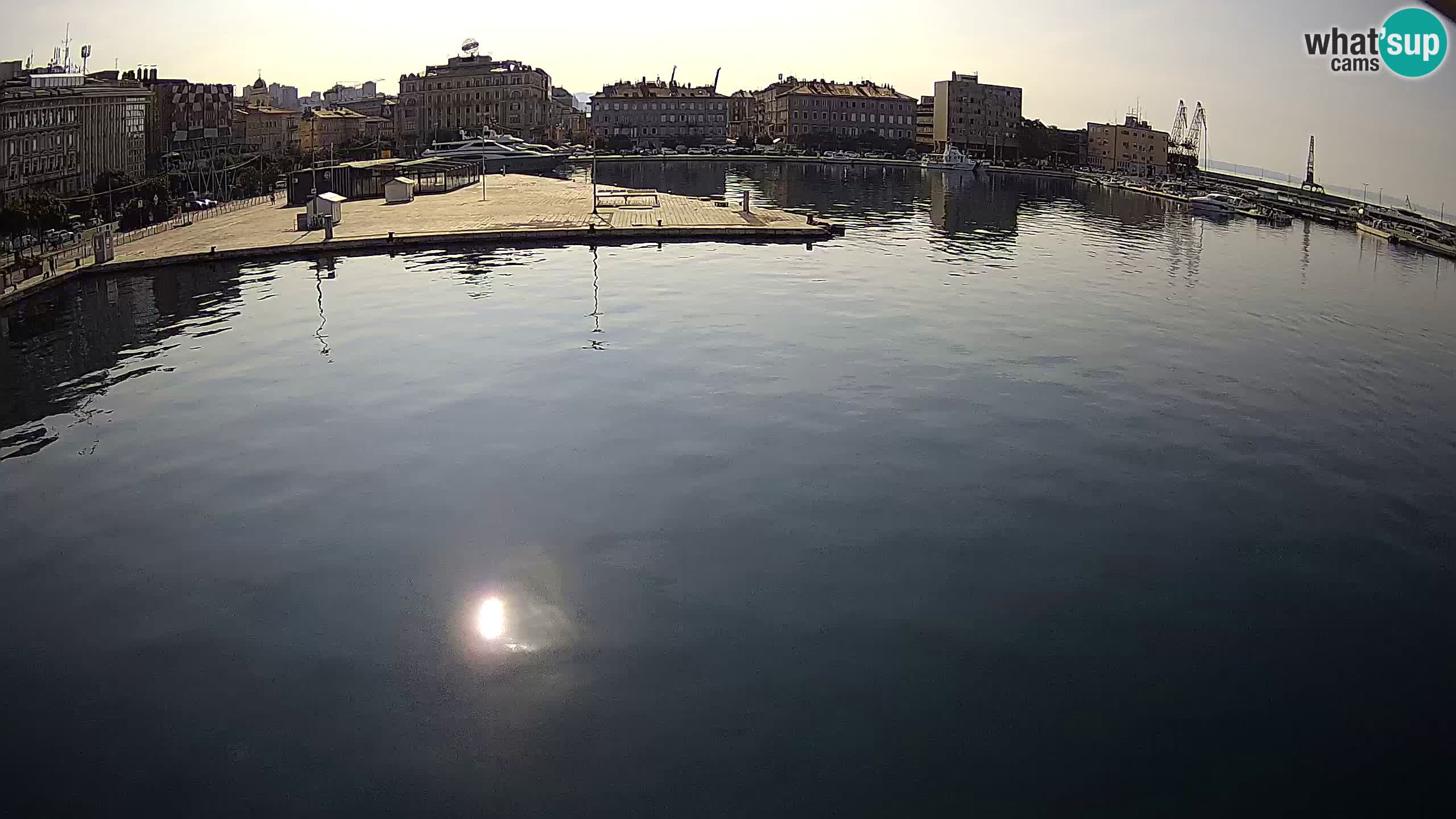Reka – Botel Marina spletna kamera