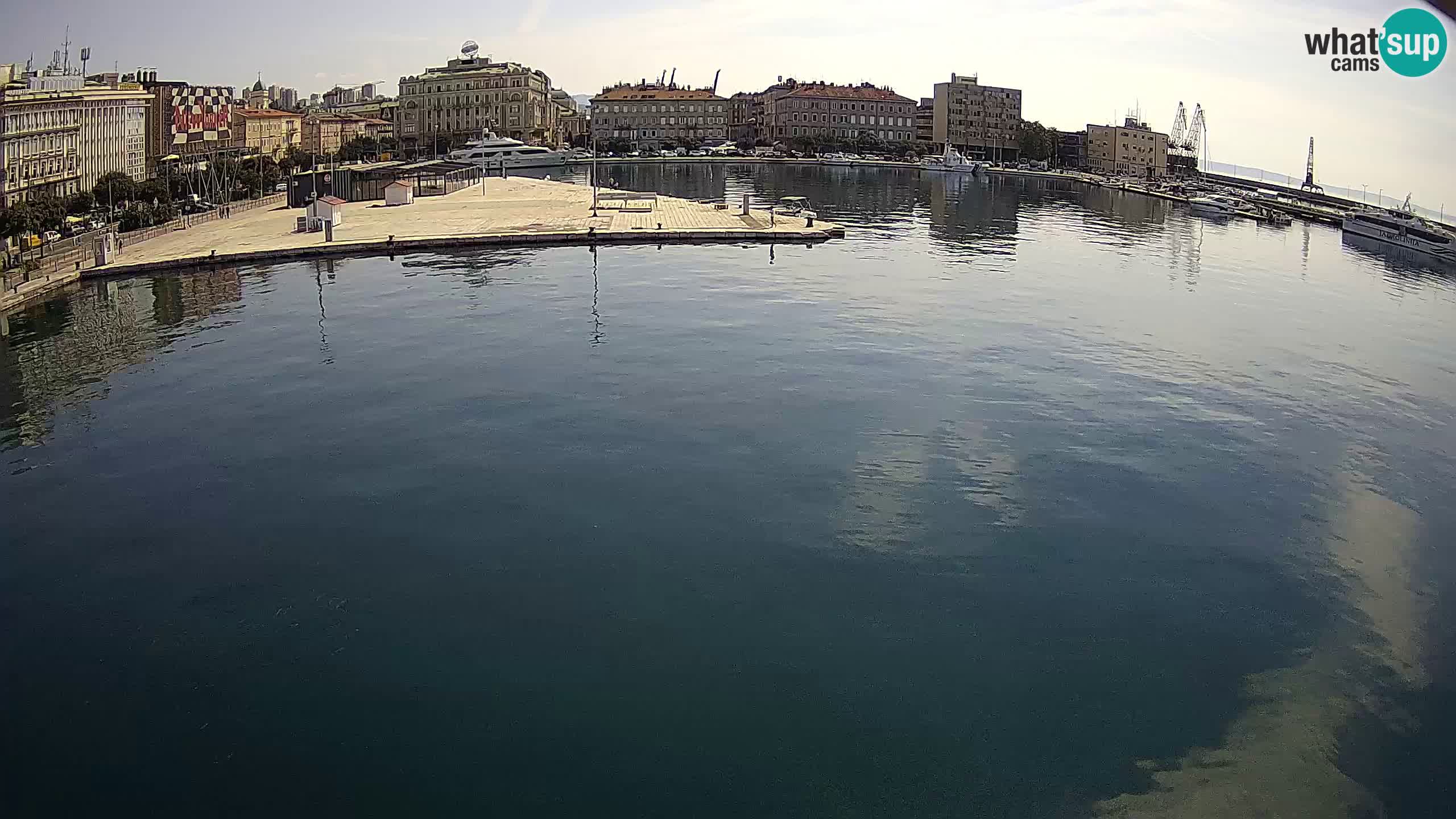 Reka – Botel Marina spletna kamera
