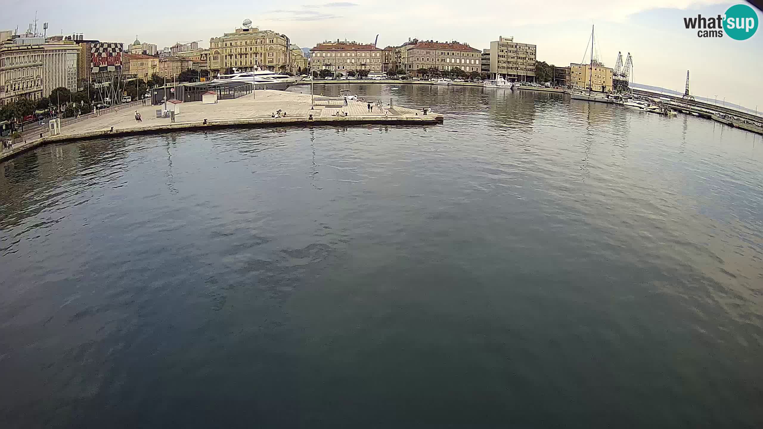 Reka – Botel Marina spletna kamera