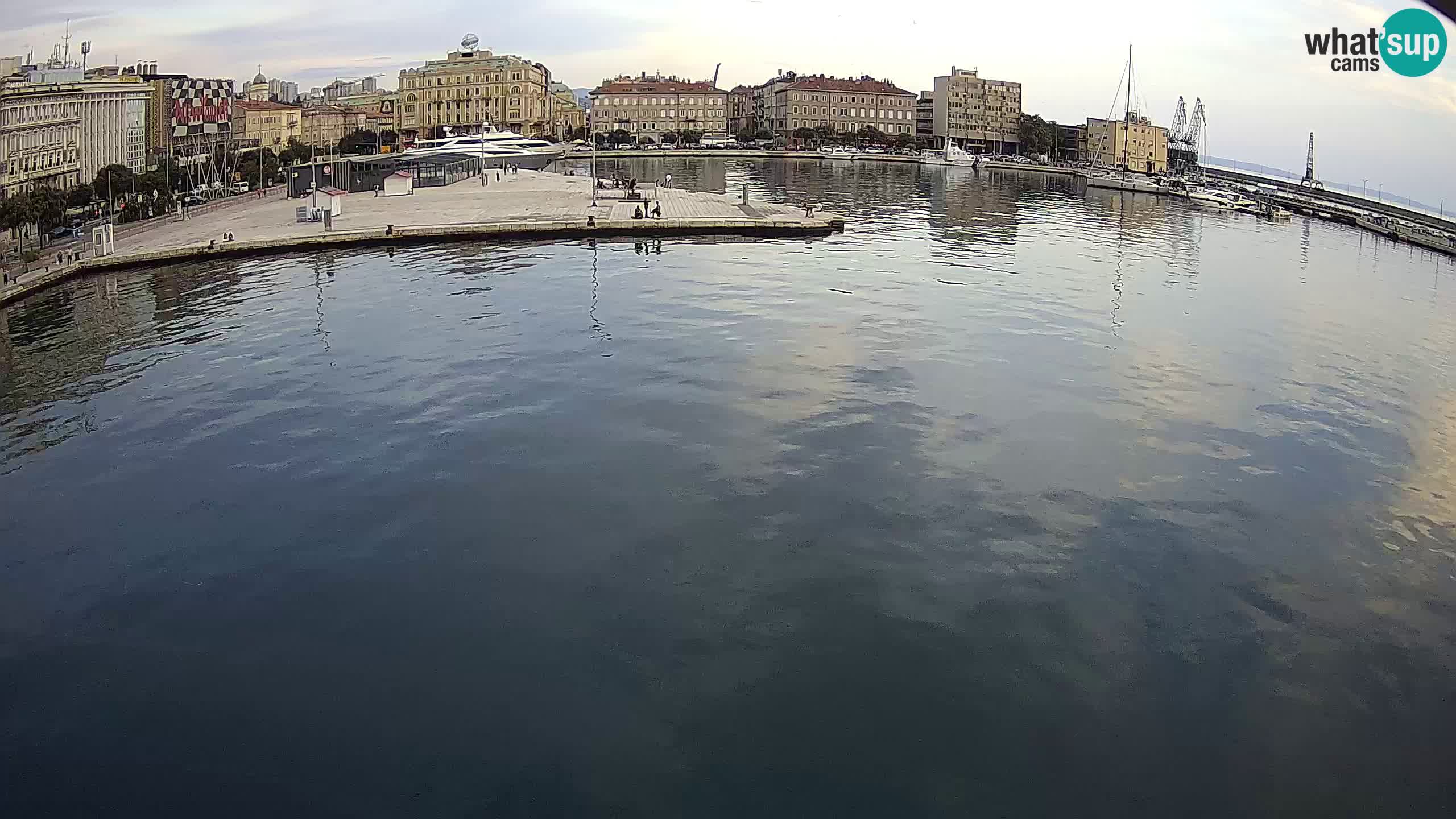 Reka – Botel Marina spletna kamera