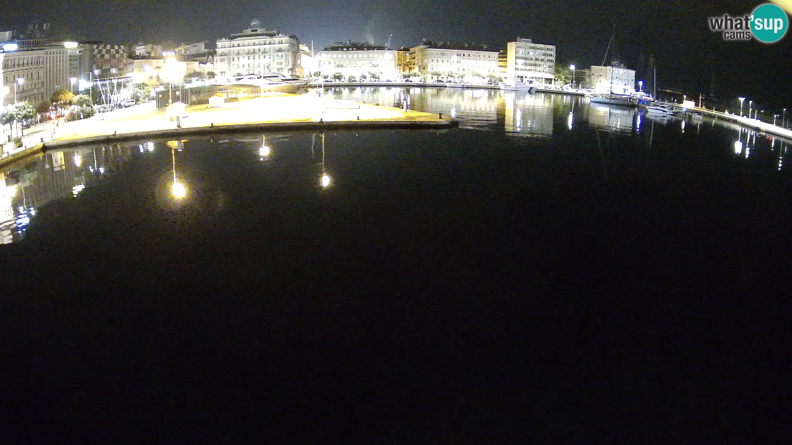 Reka – Botel Marina spletna kamera