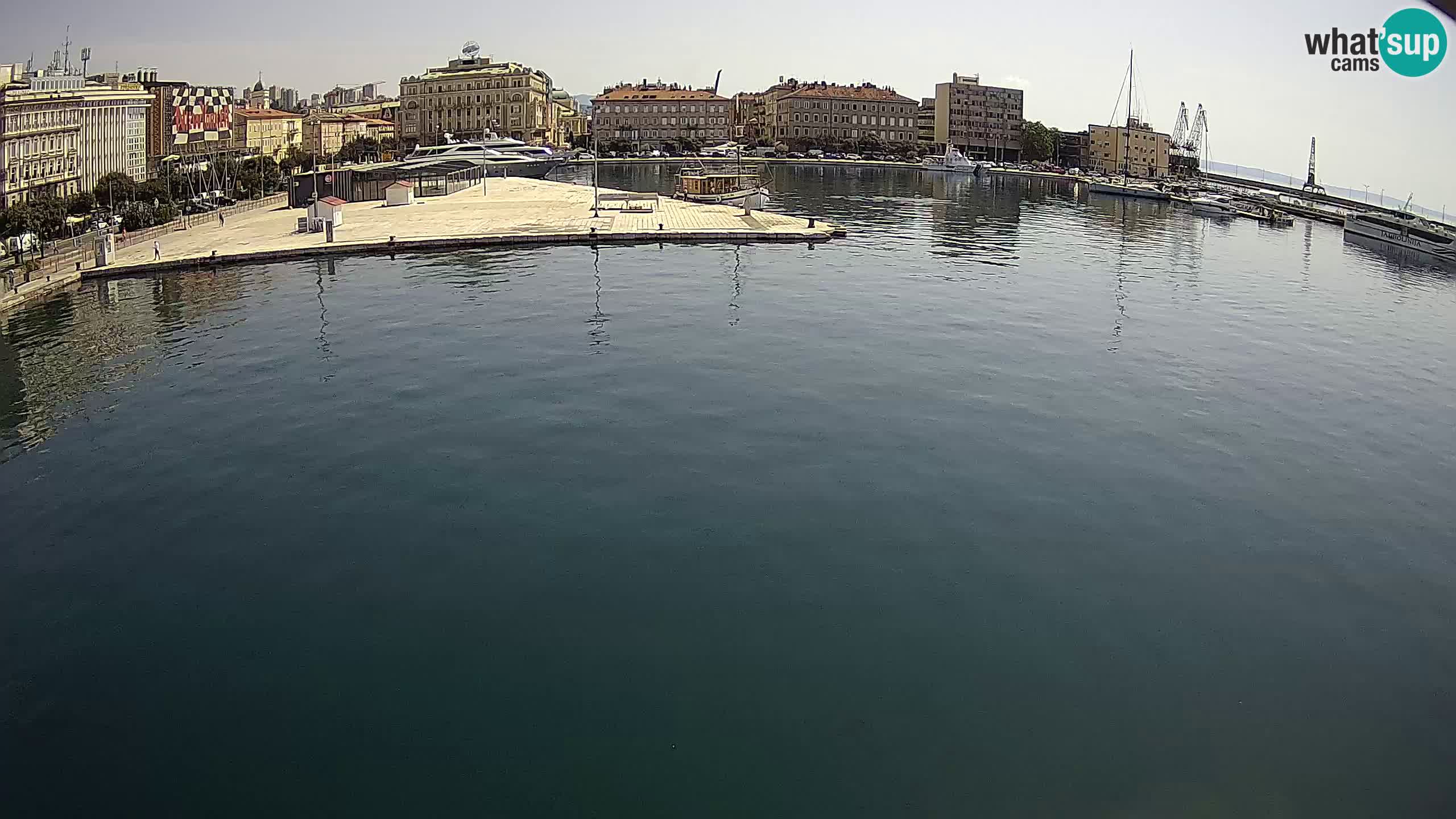 Reka – Botel Marina spletna kamera