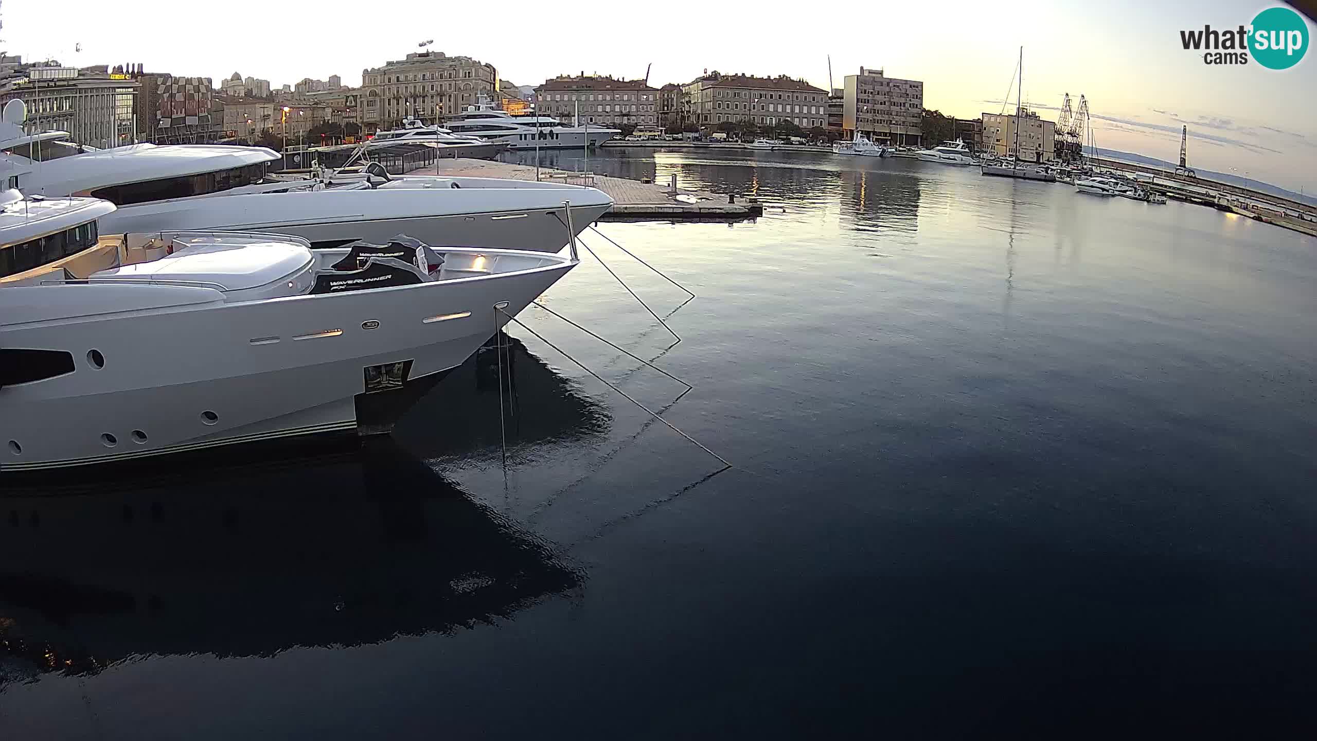 Rijeka – Botel Marina web kamera