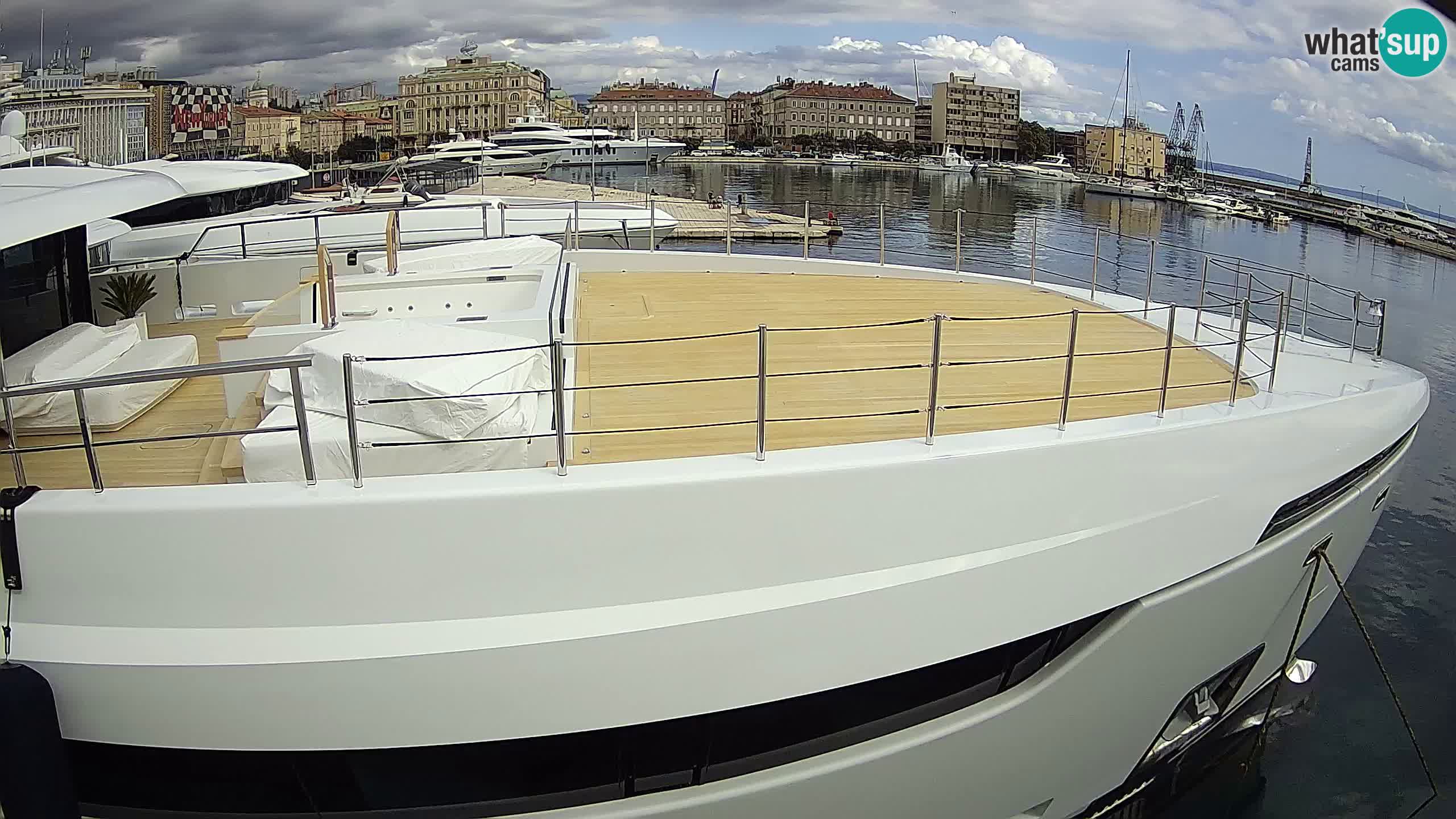 Botel Marina cámara web en vivo Rijeka