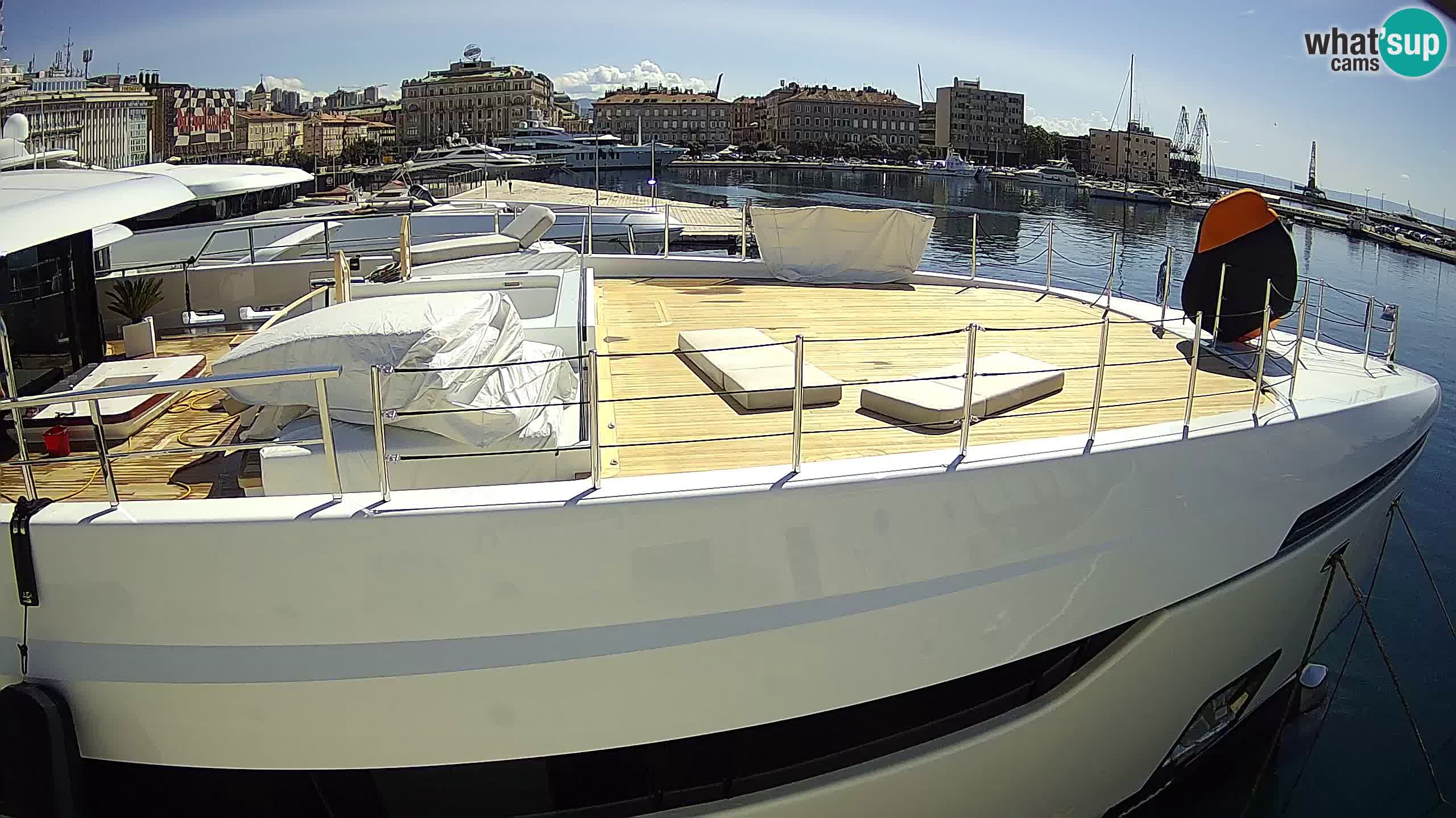 Botel Marina cámara web en vivo Rijeka