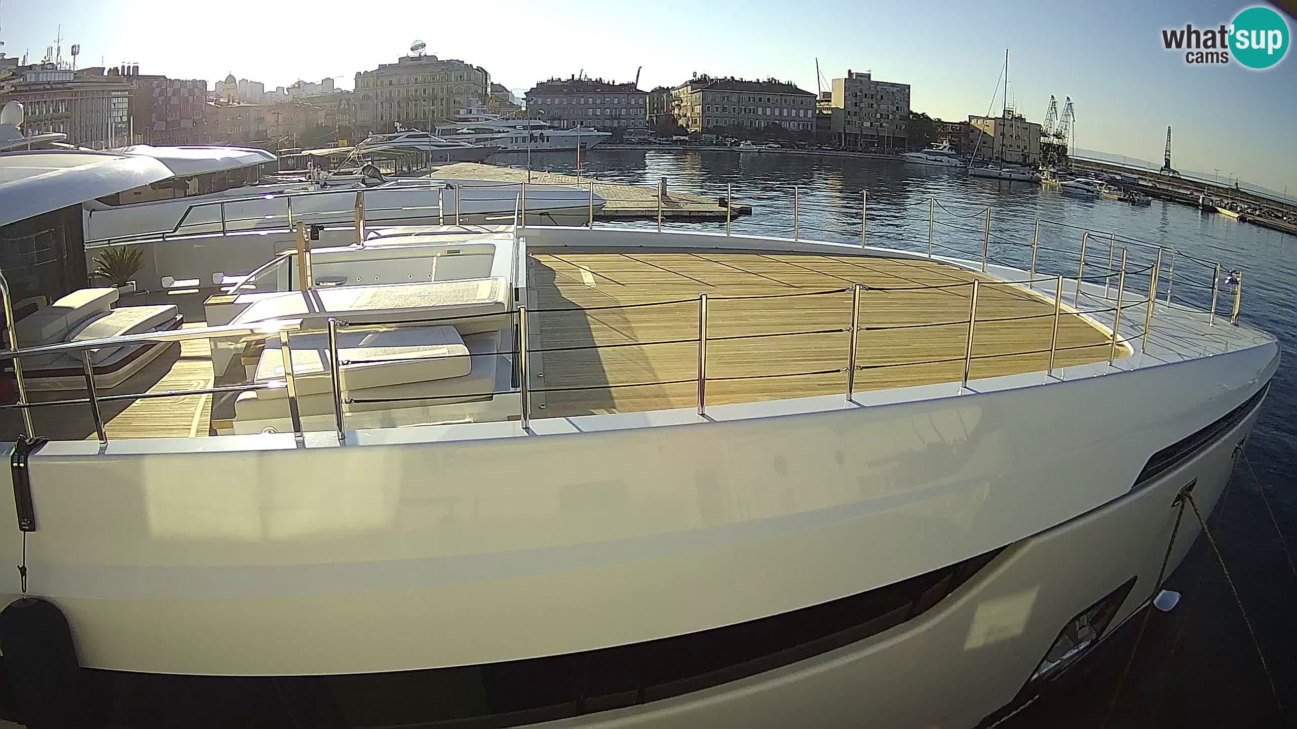 Botel Marina cámara web en vivo Rijeka