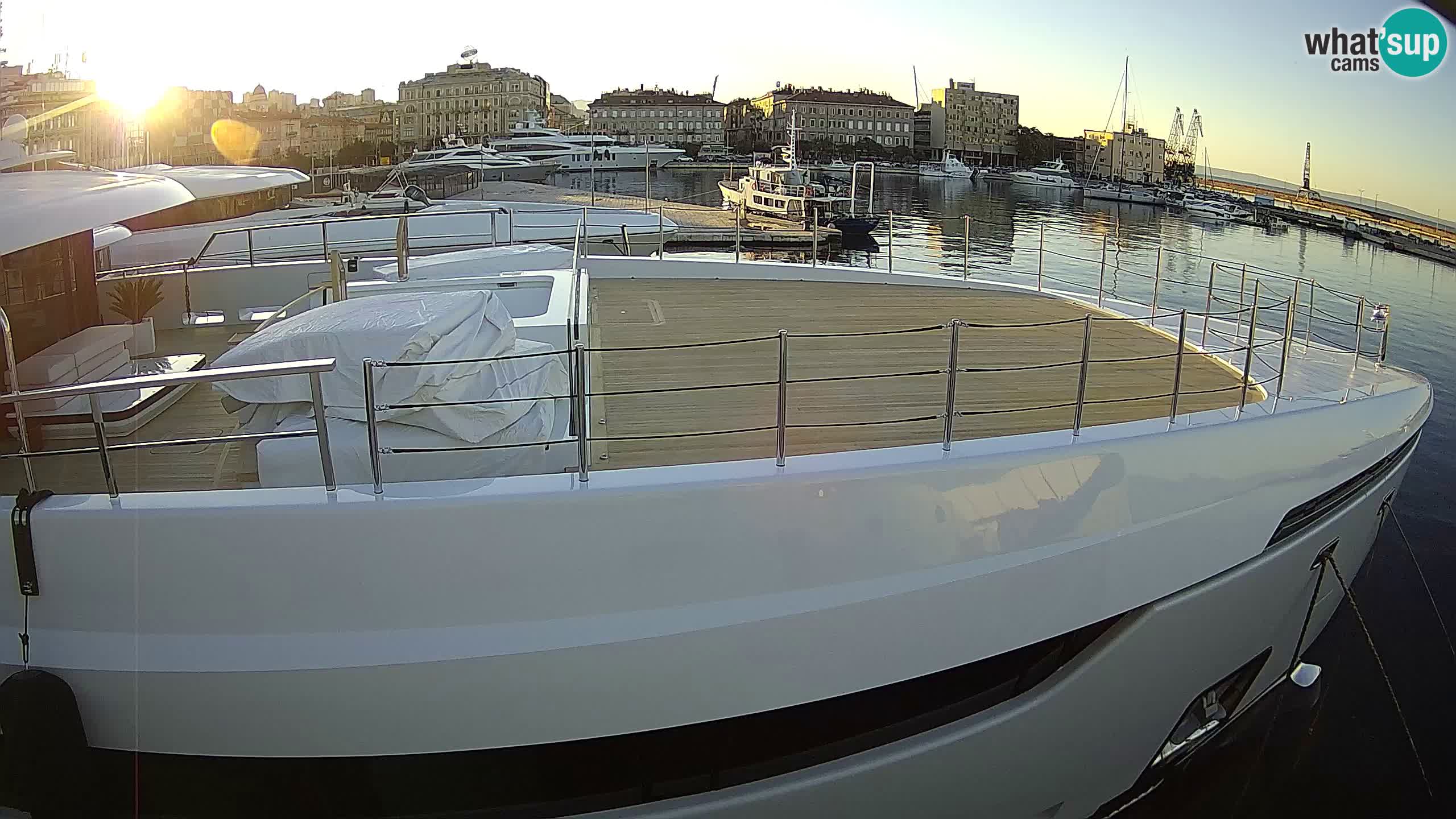 Botel Marina cámara web en vivo Rijeka