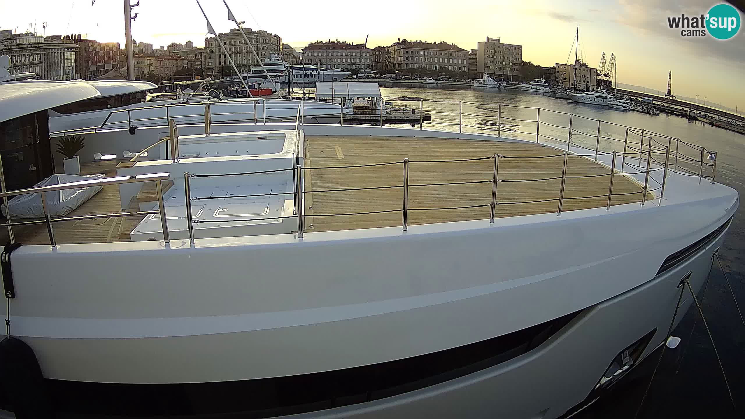 Rijeka – Botel Marina web kamera