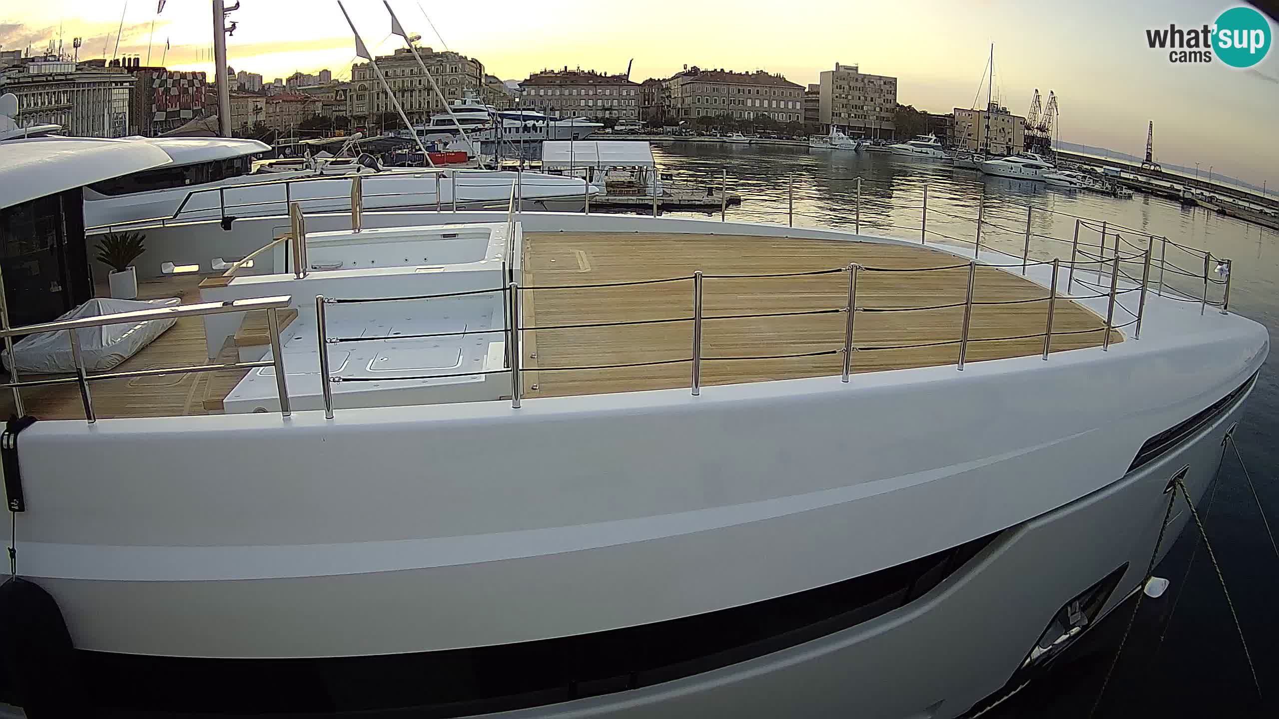 Rijeka – Botel Marina webcam en direct