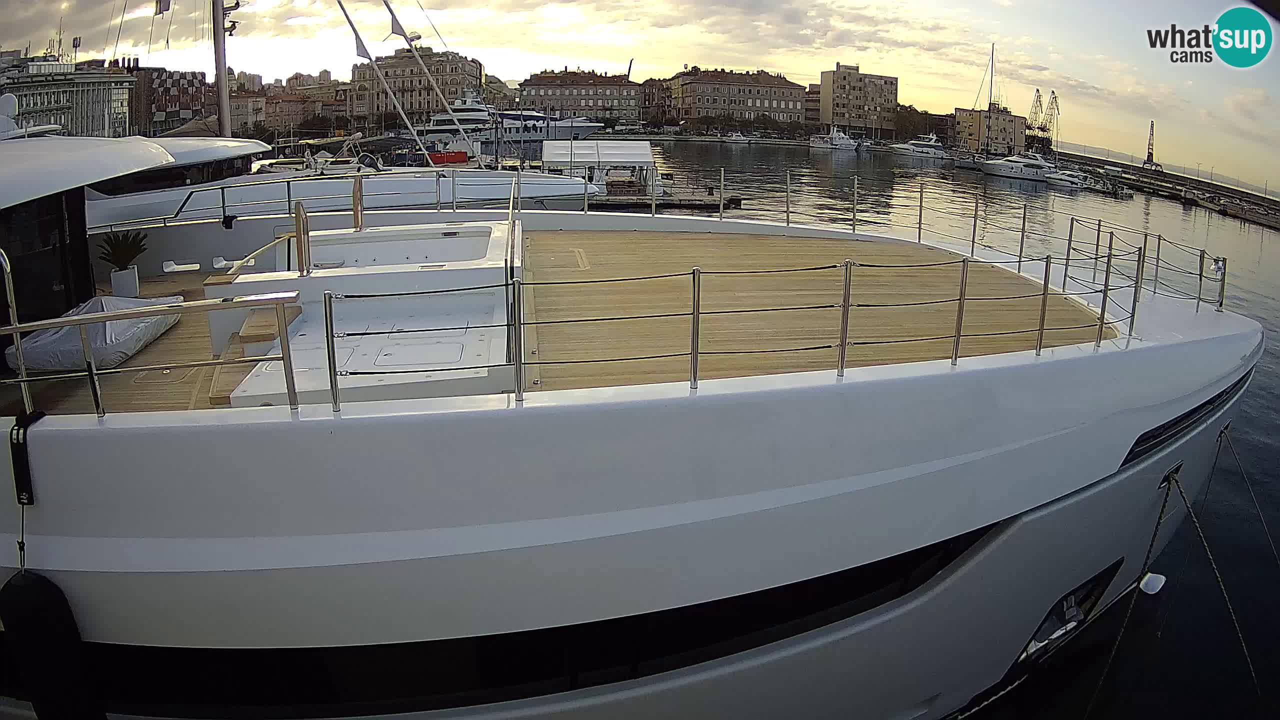 Rijeka – Botel Marina web kamera