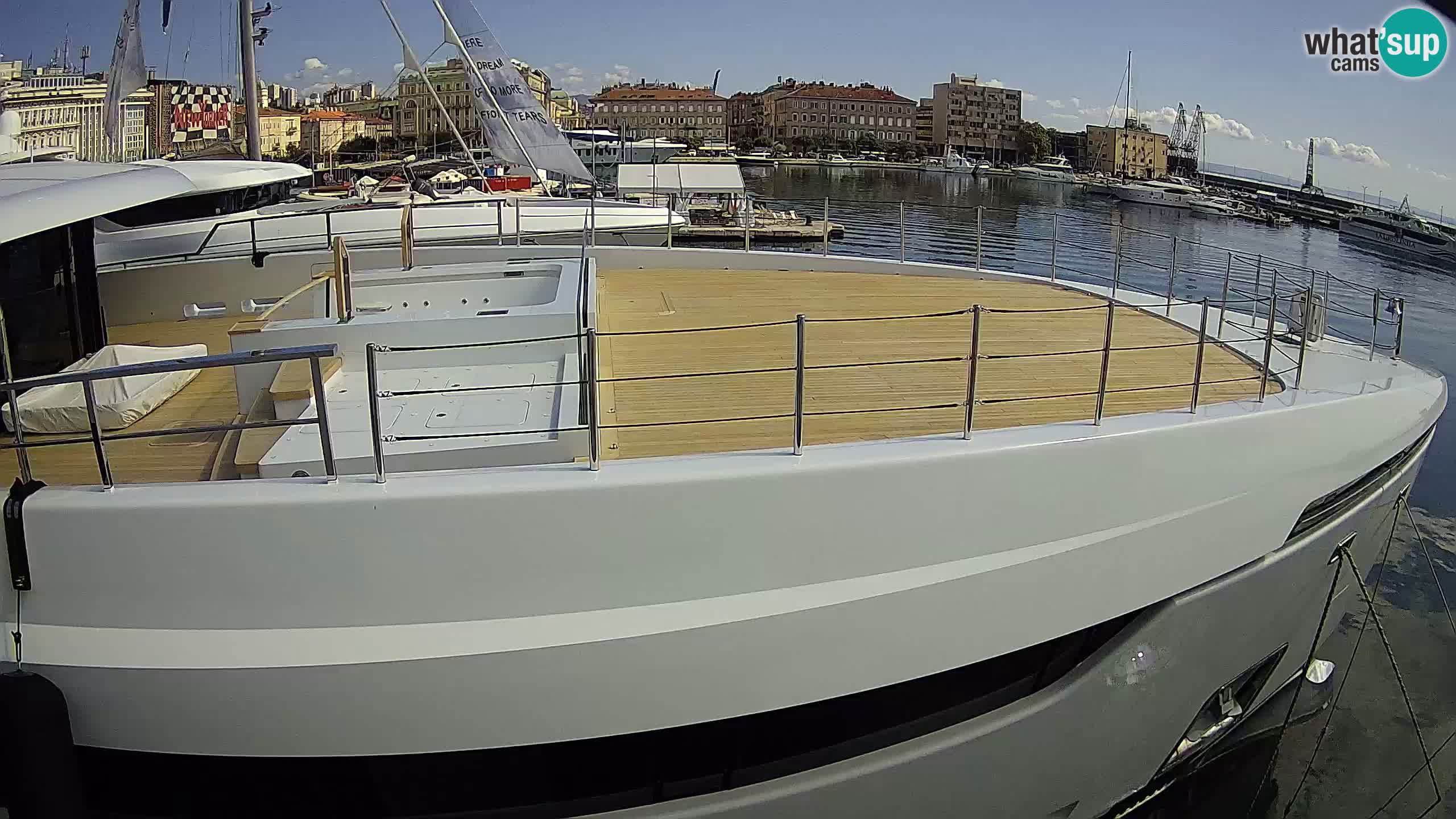 Botel Marina cámara web en vivo Rijeka