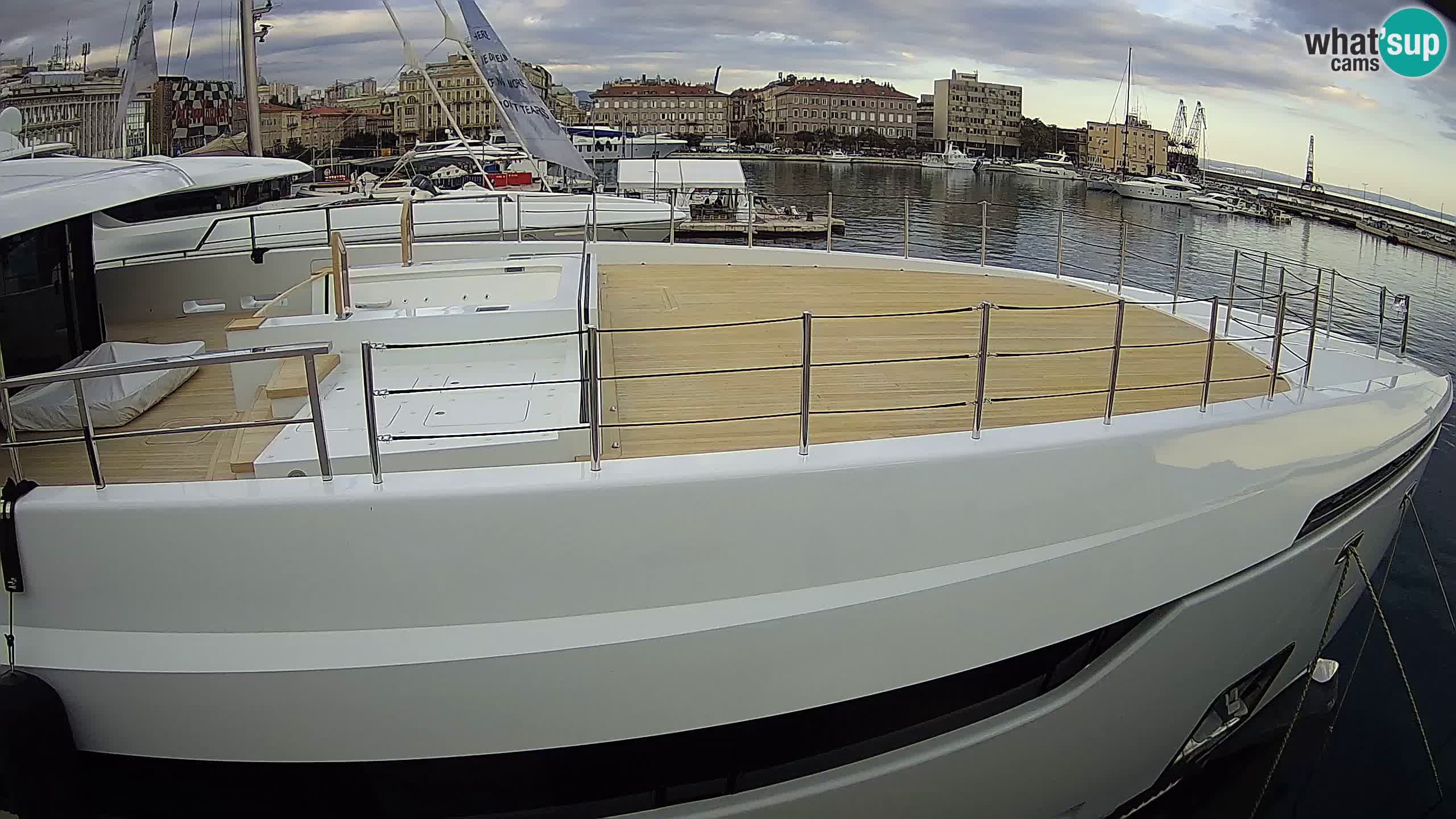 Rijeka – Botel Marina web kamera