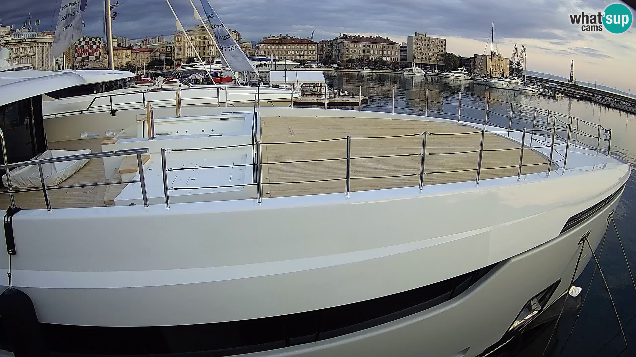 Rijeka – Botel Marina web kamera