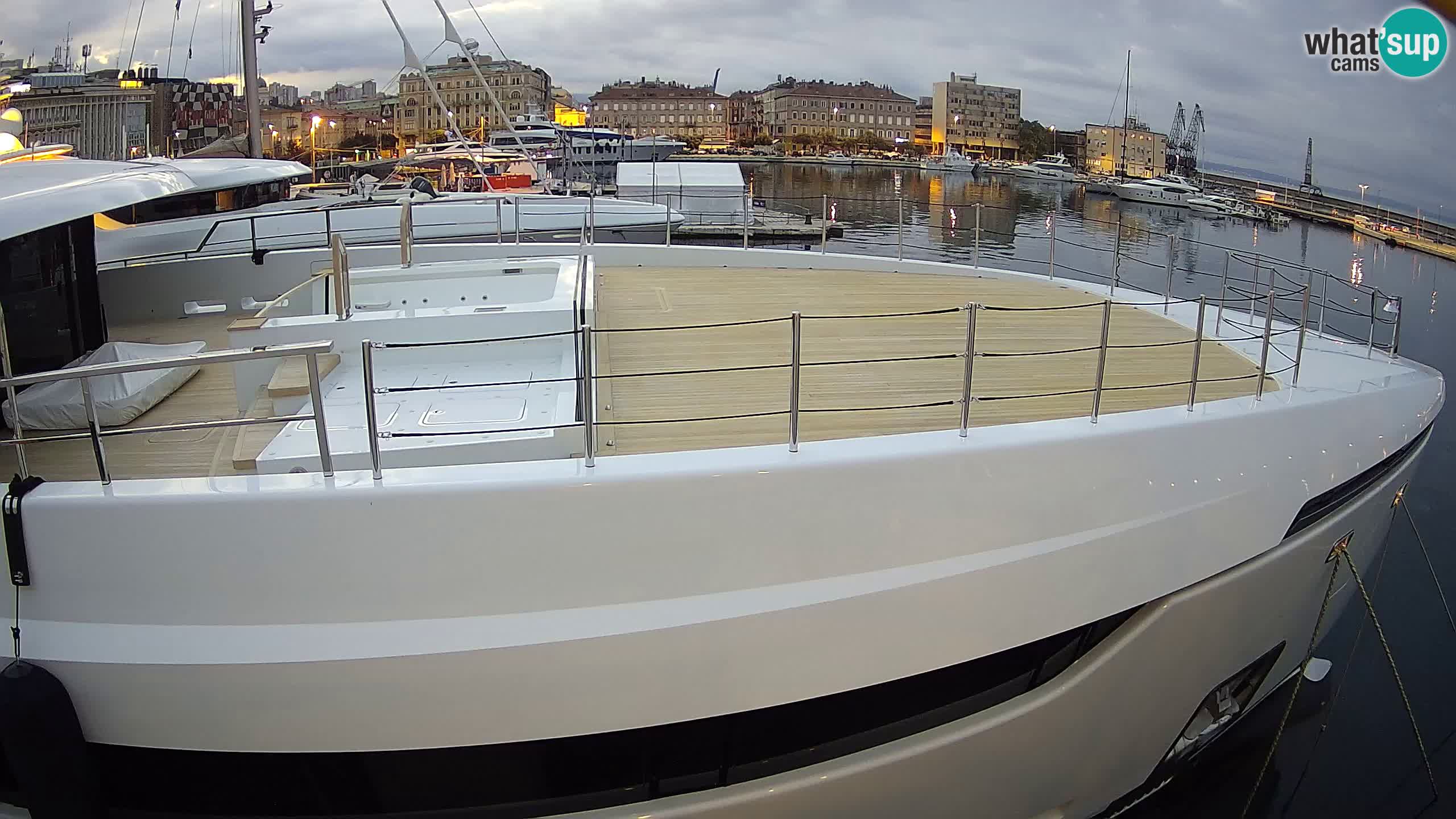 Rijeka – Botel Marina web kamera