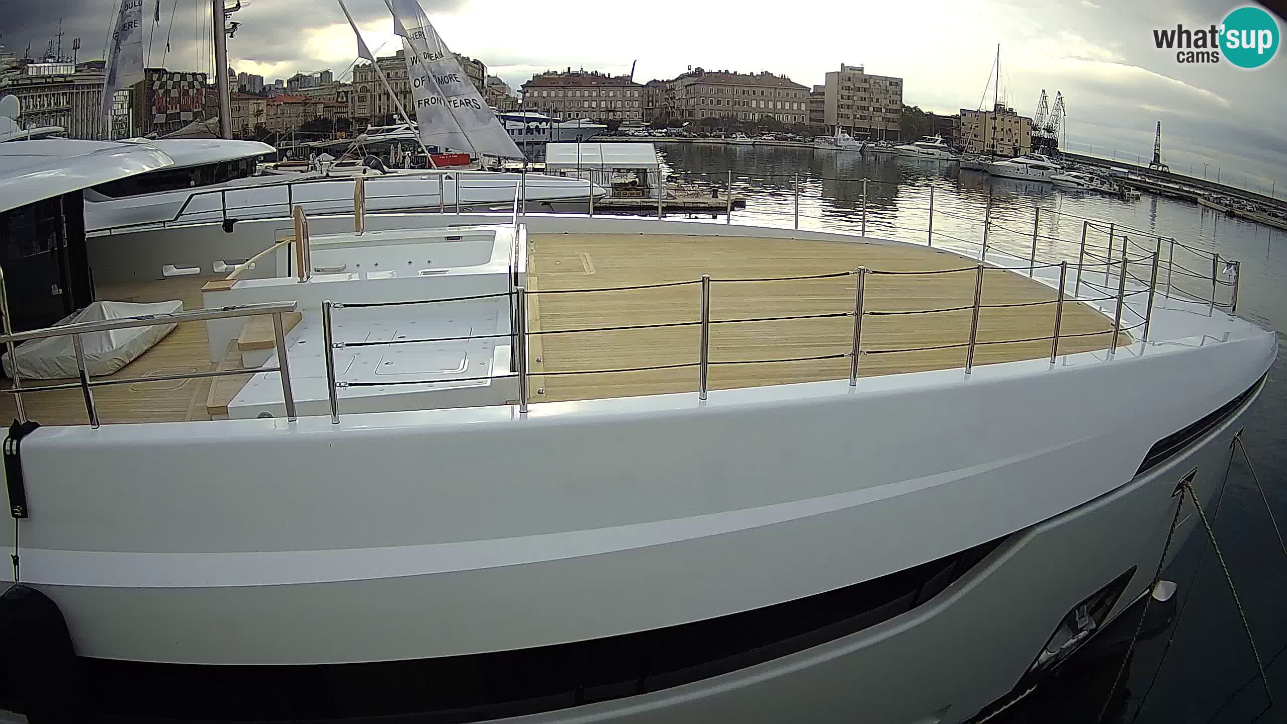 Rijeka – Botel Marina web kamera