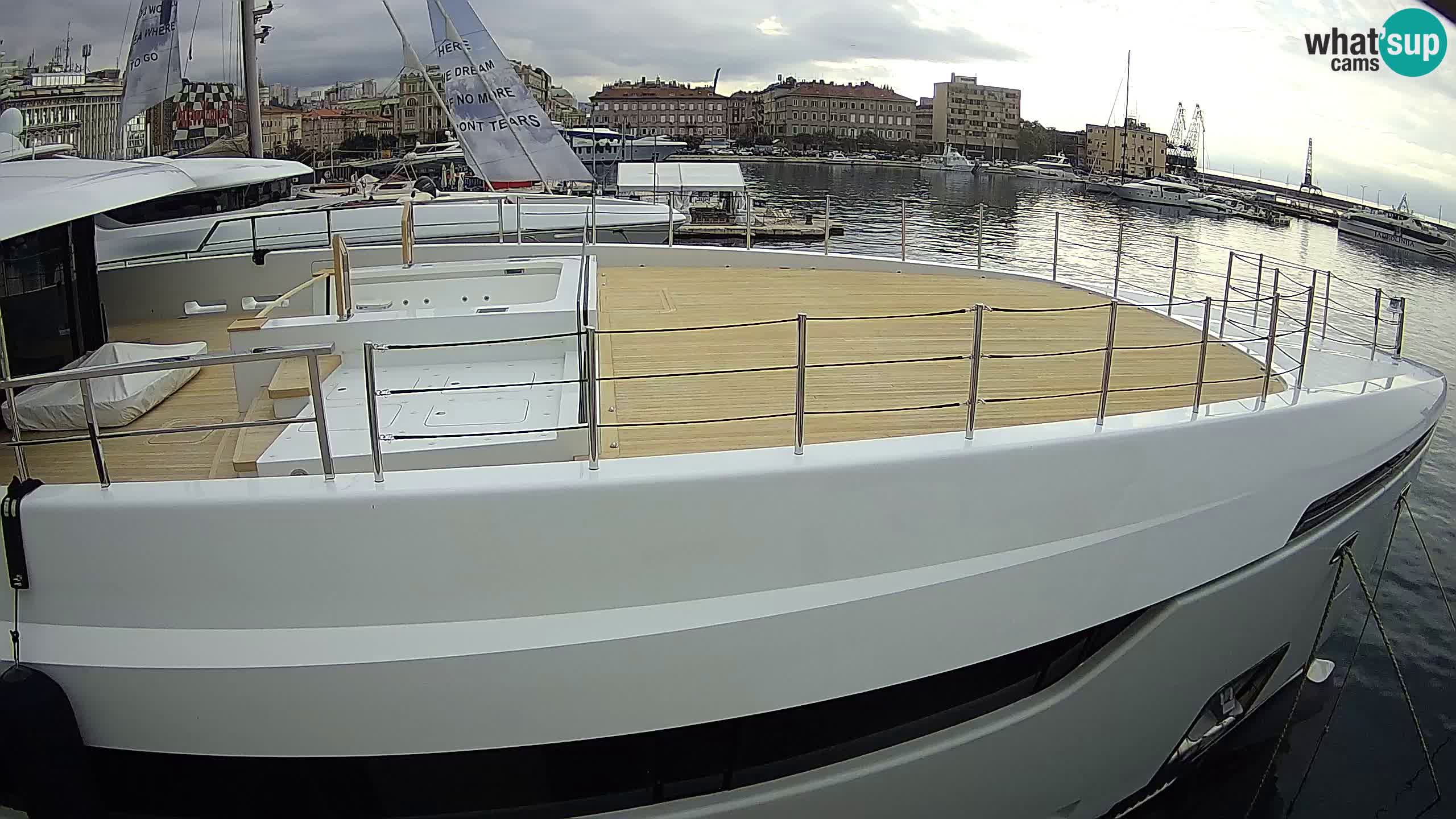 Rijeka – Botel Marina web kamera
