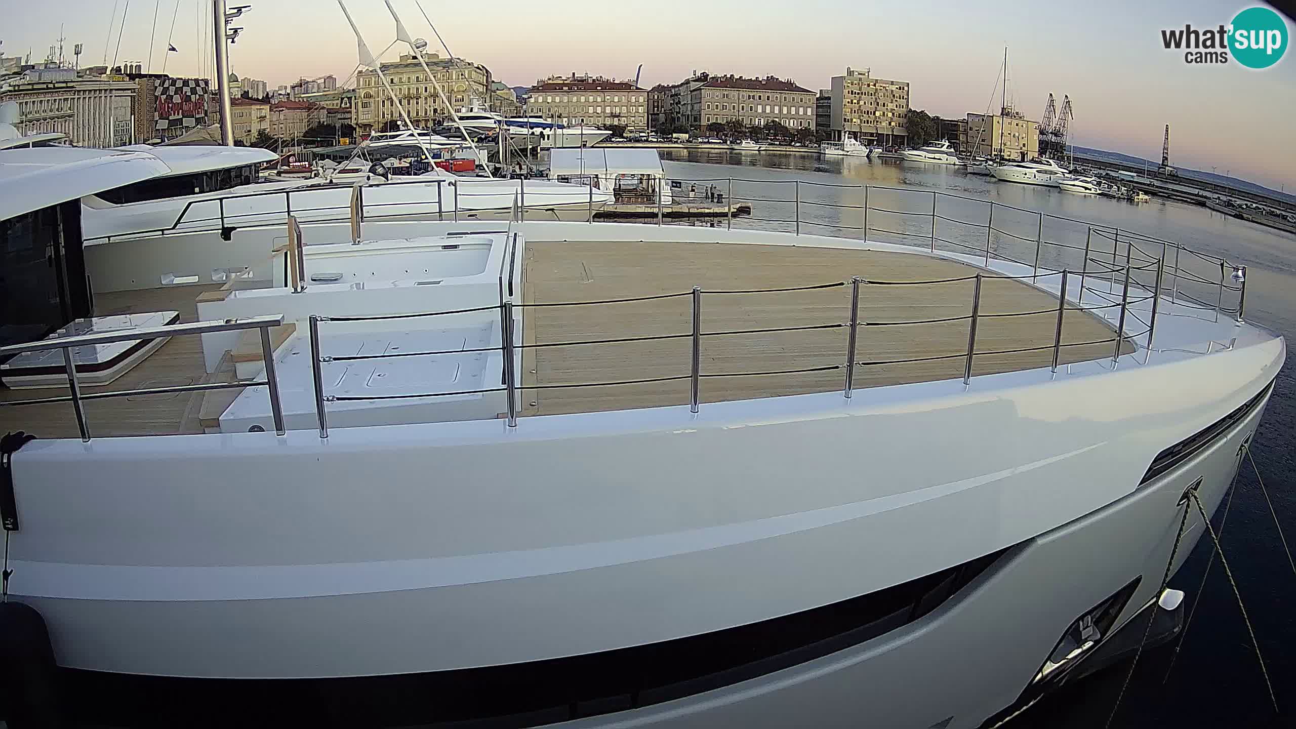 Rijeka – Botel Marina webcam en direct