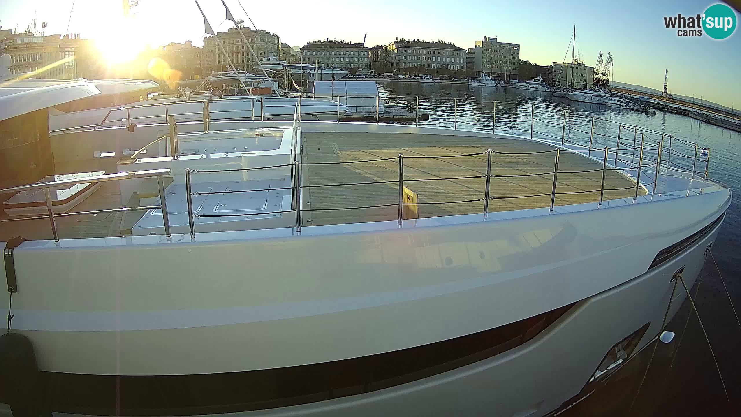 Botel Marina cámara web en vivo Rijeka