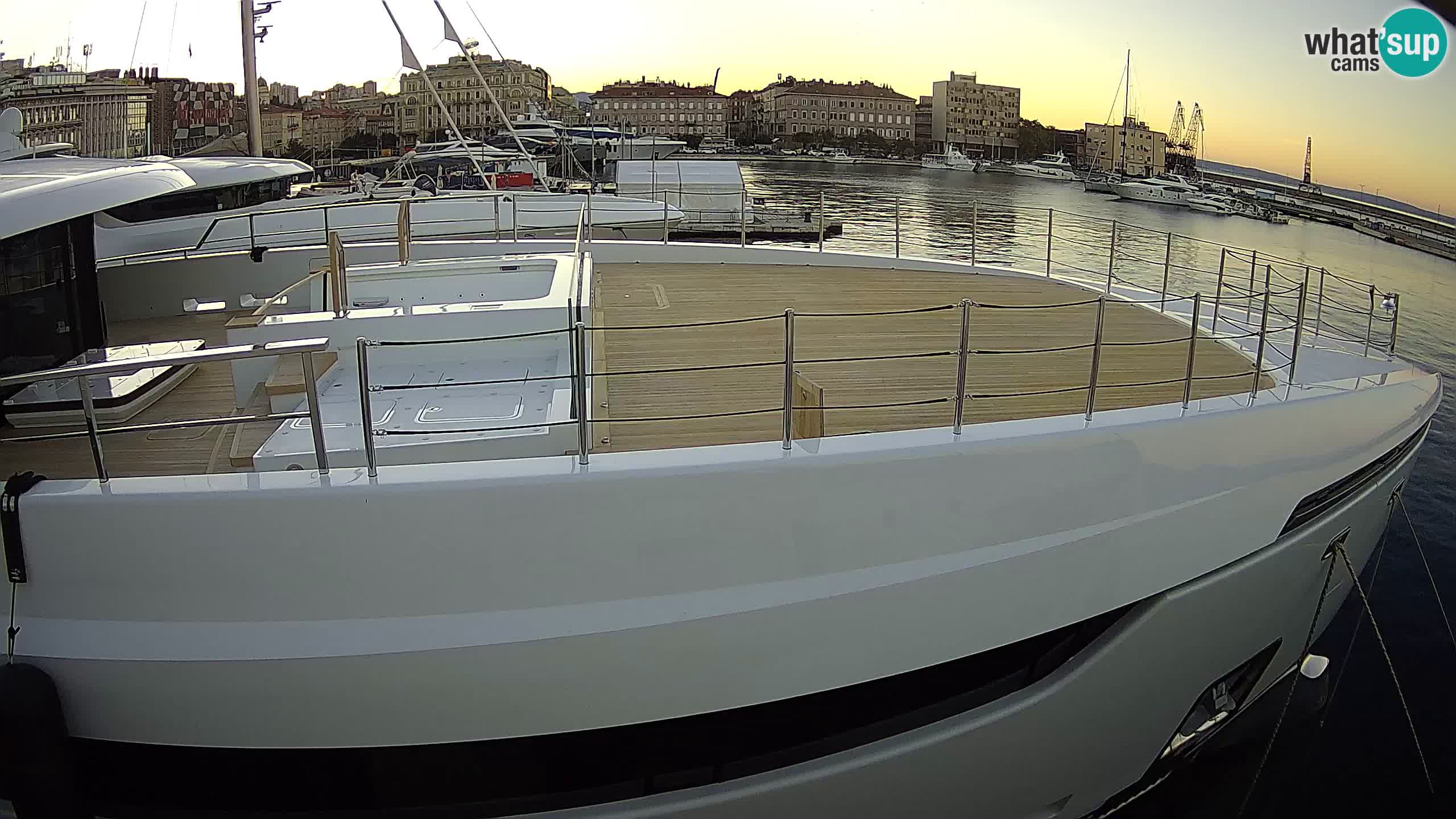 Rijeka – Botel Marina web kamera