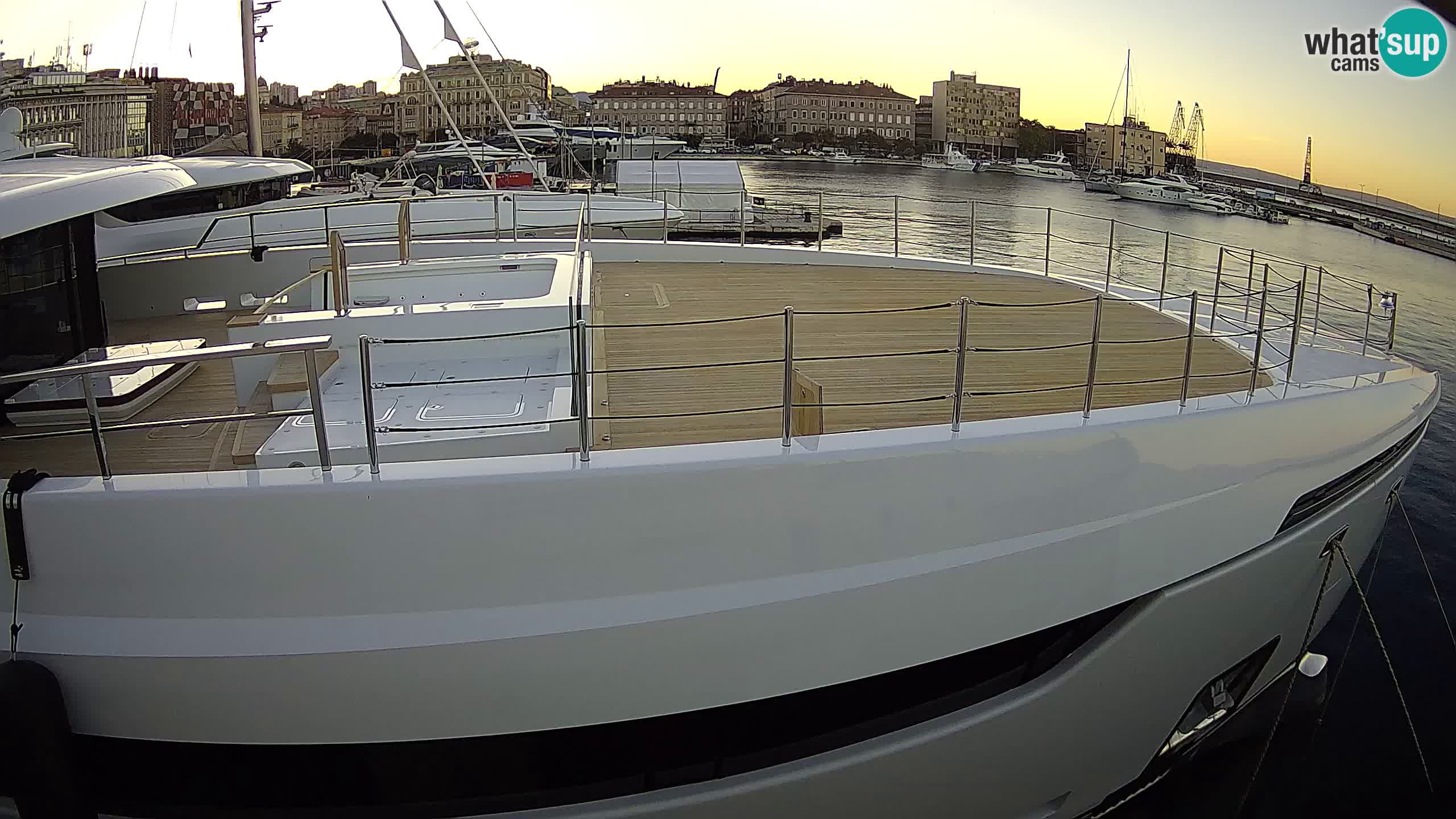 Botel Marina cámara web en vivo Rijeka
