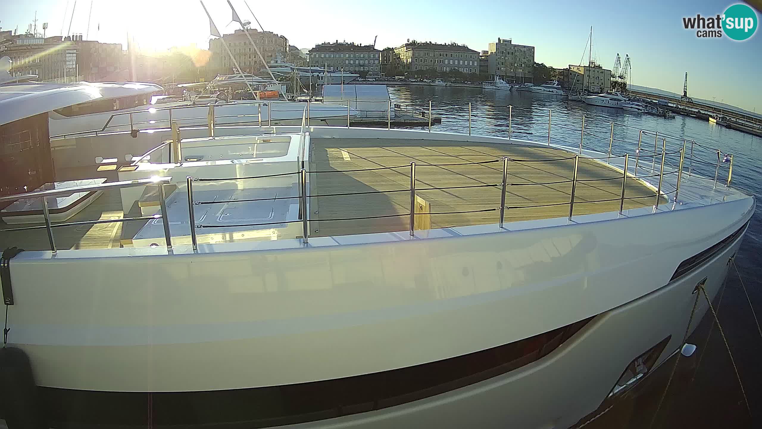 Botel Marina cámara web en vivo Rijeka