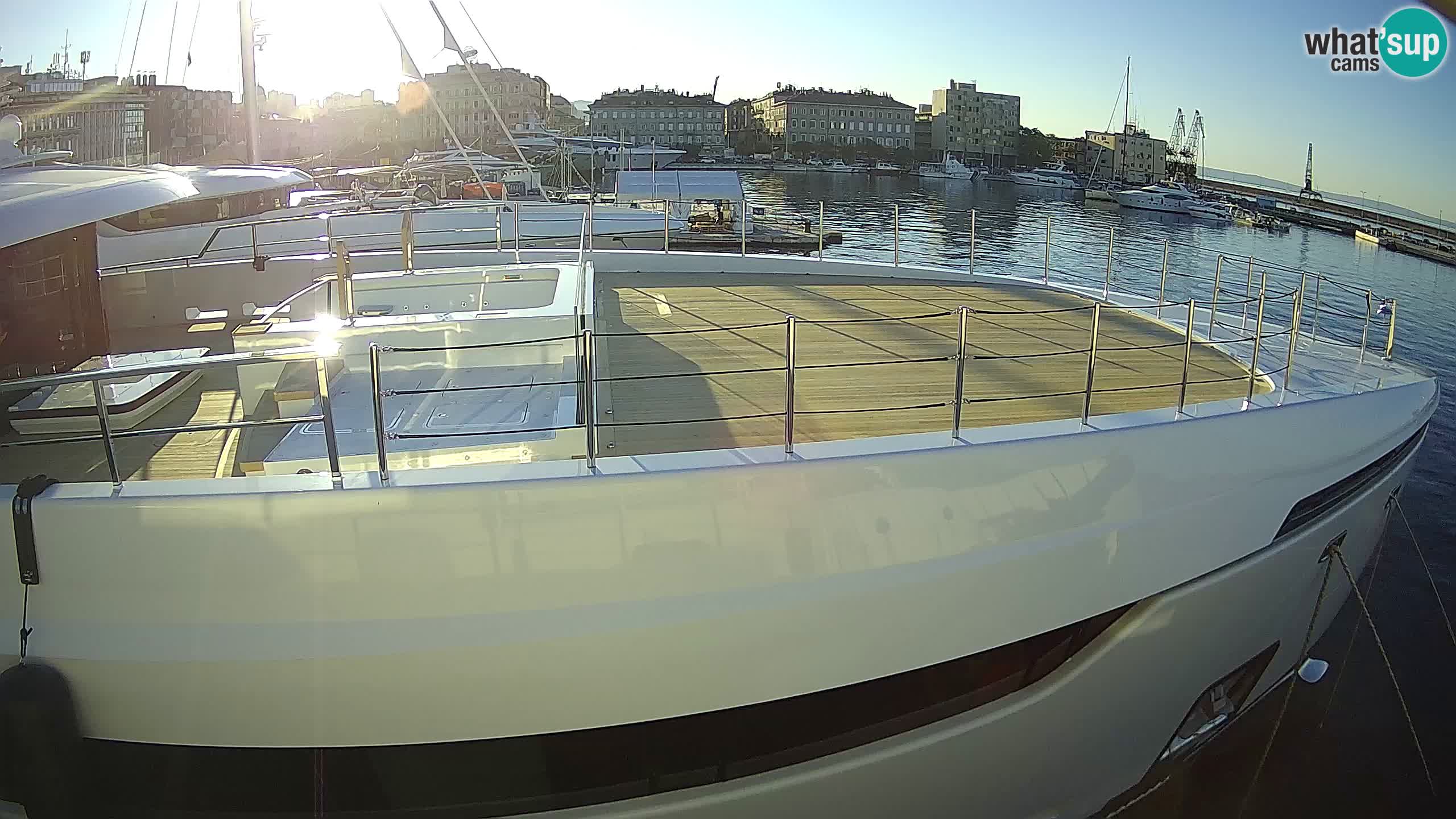 Botel Marina cámara web en vivo Rijeka