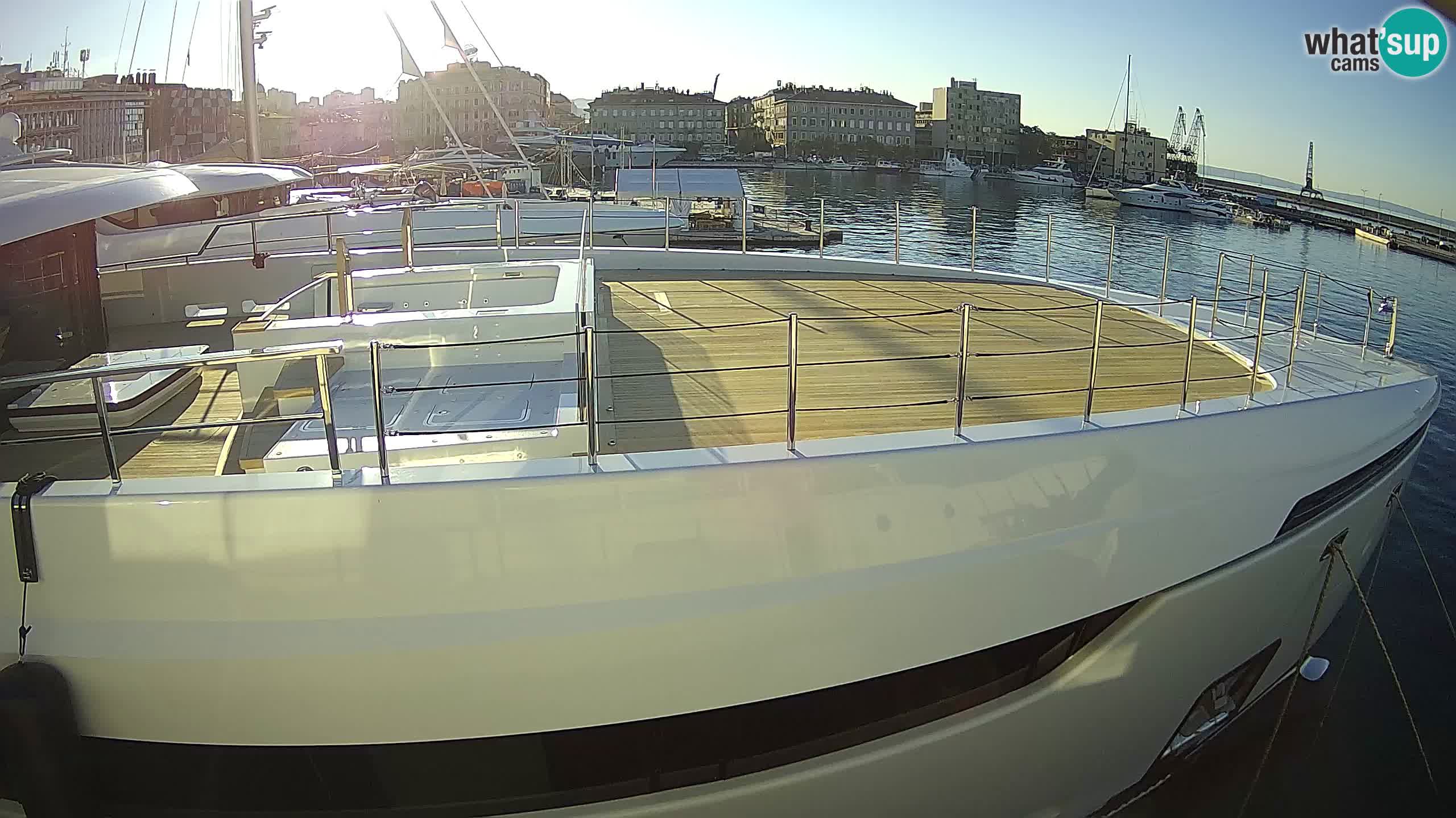Botel Marina cámara web en vivo Rijeka
