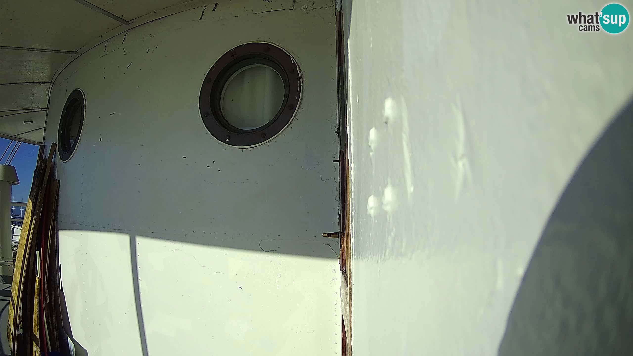 Botel Marina cámara web en vivo Rijeka