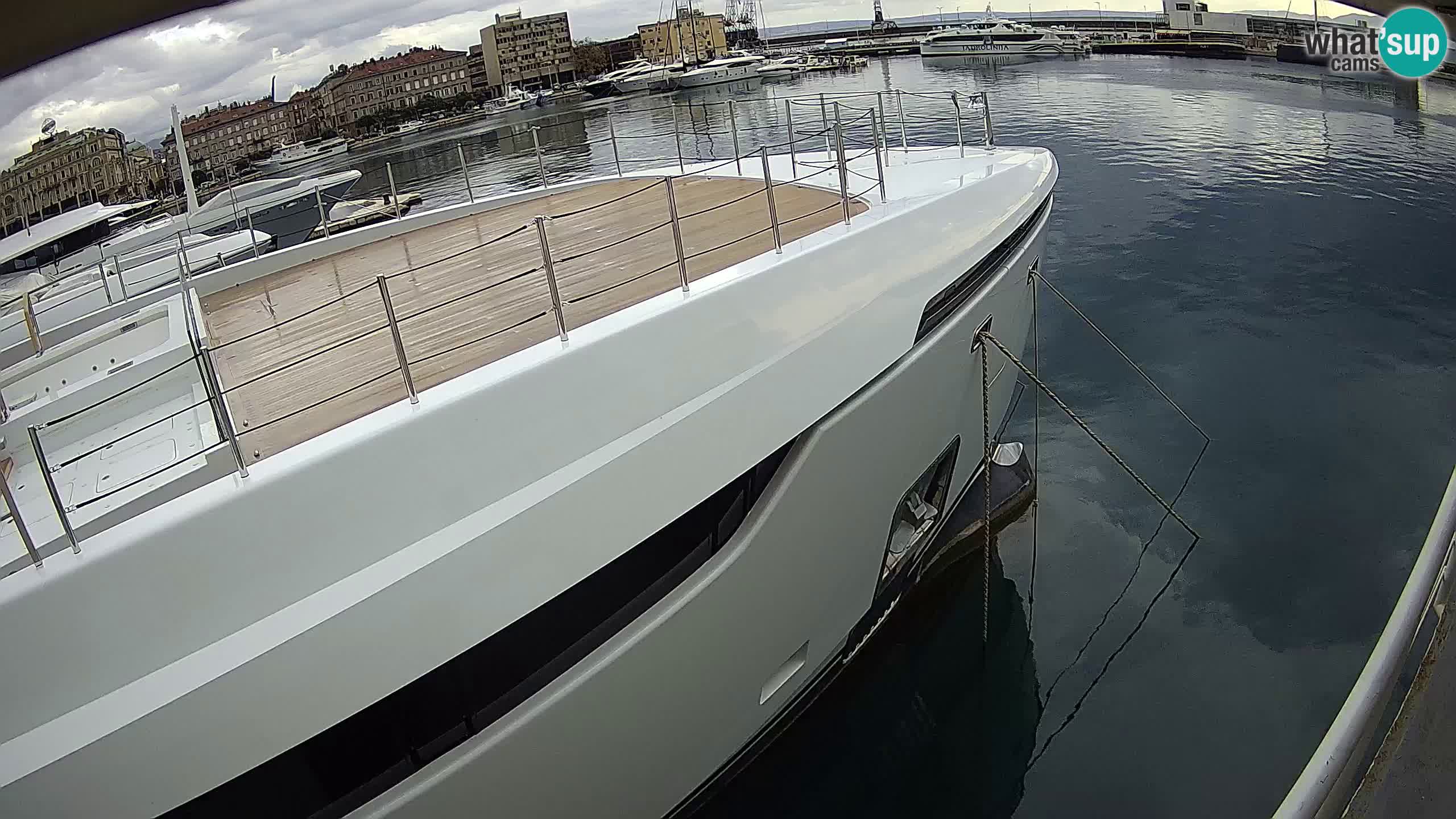Botel Marina cámara web en vivo Rijeka