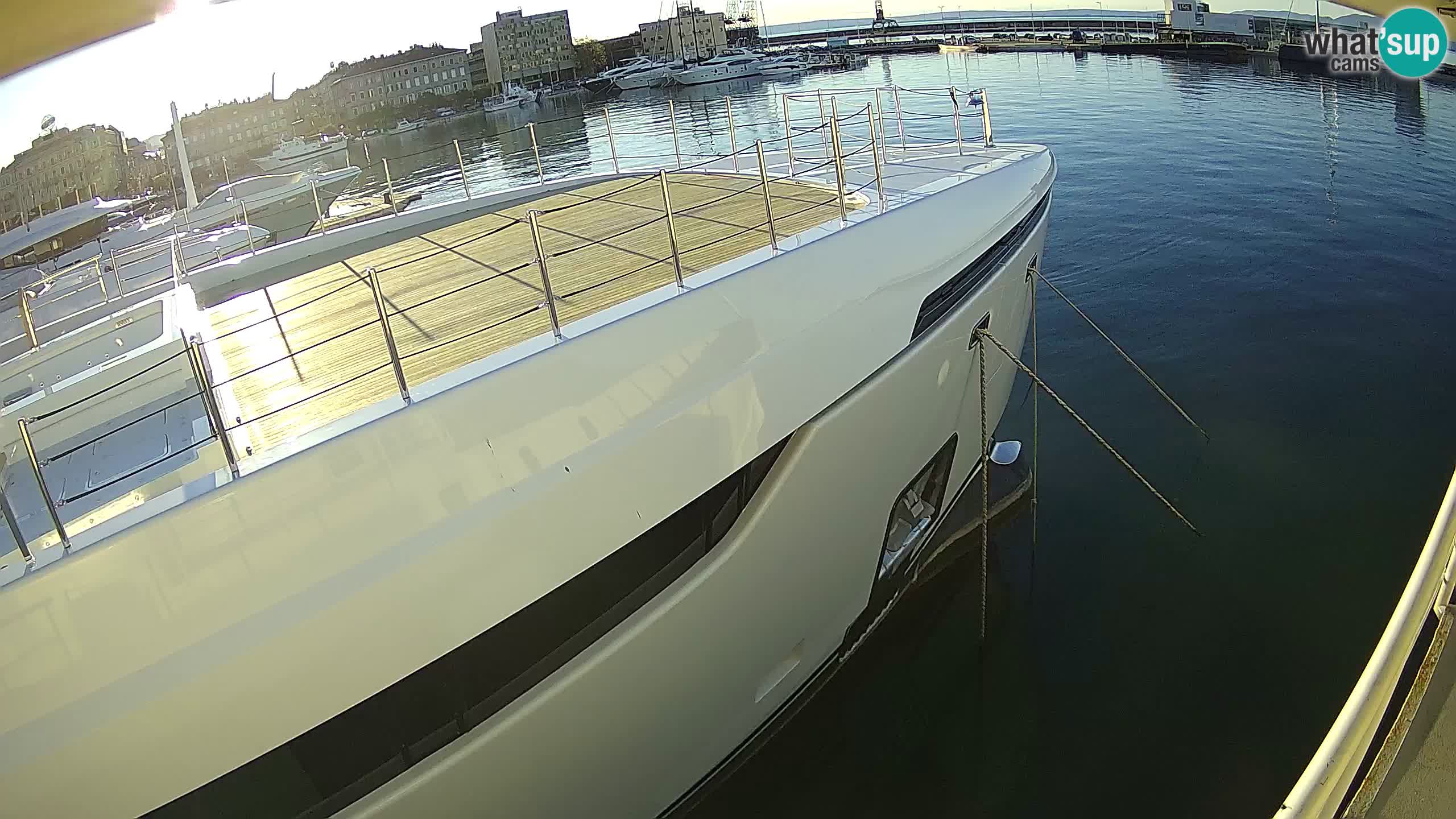 Botel Marina cámara web en vivo Rijeka