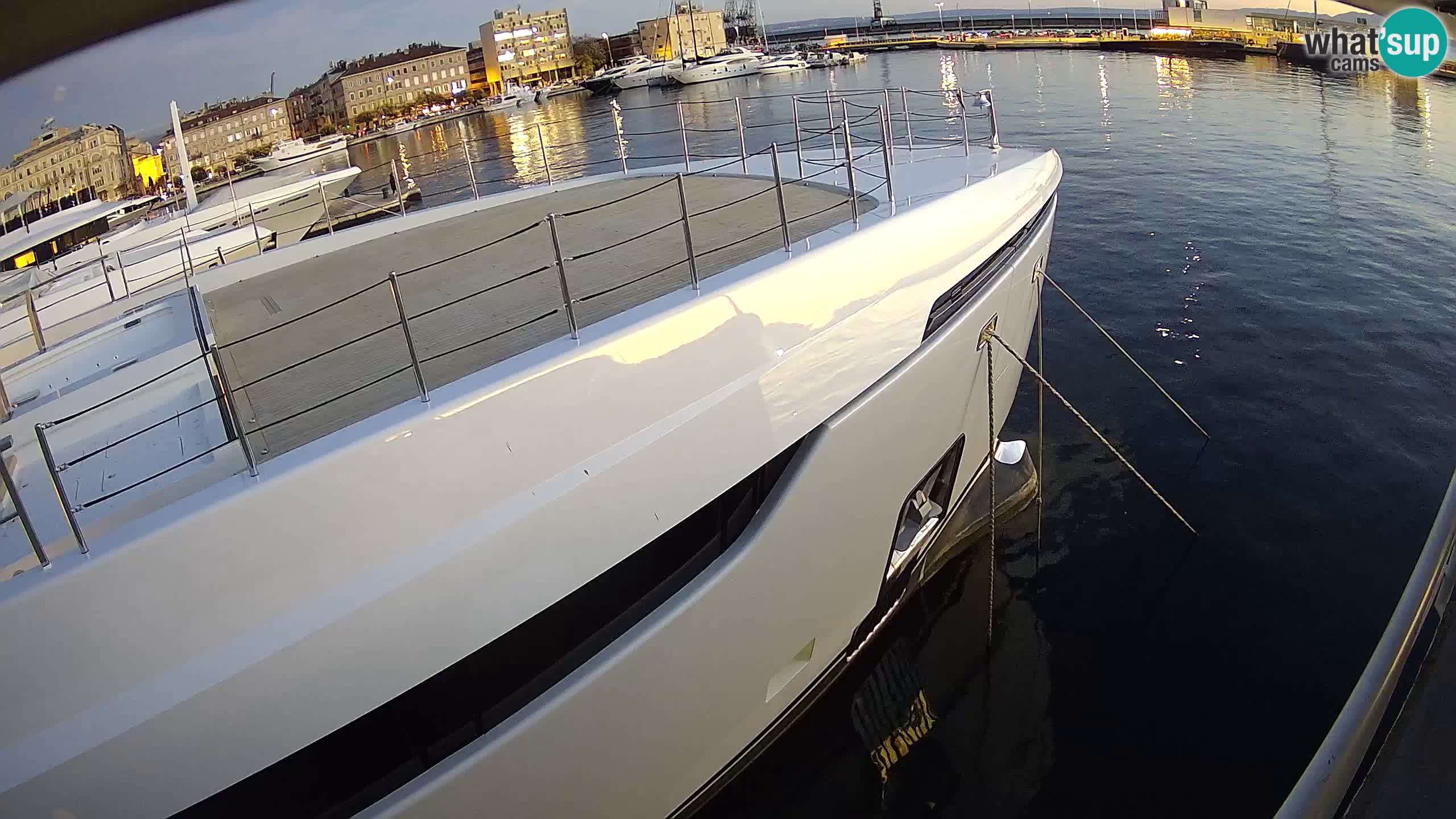 Rijeka – Botel Marina webcam en direct