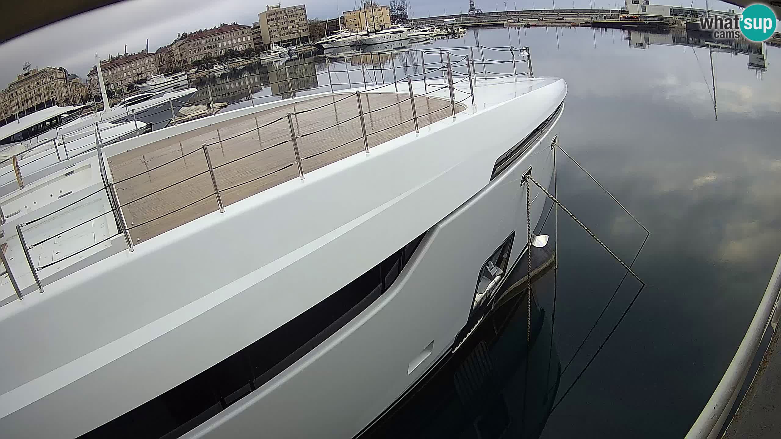 Botel Marina cámara web en vivo Rijeka