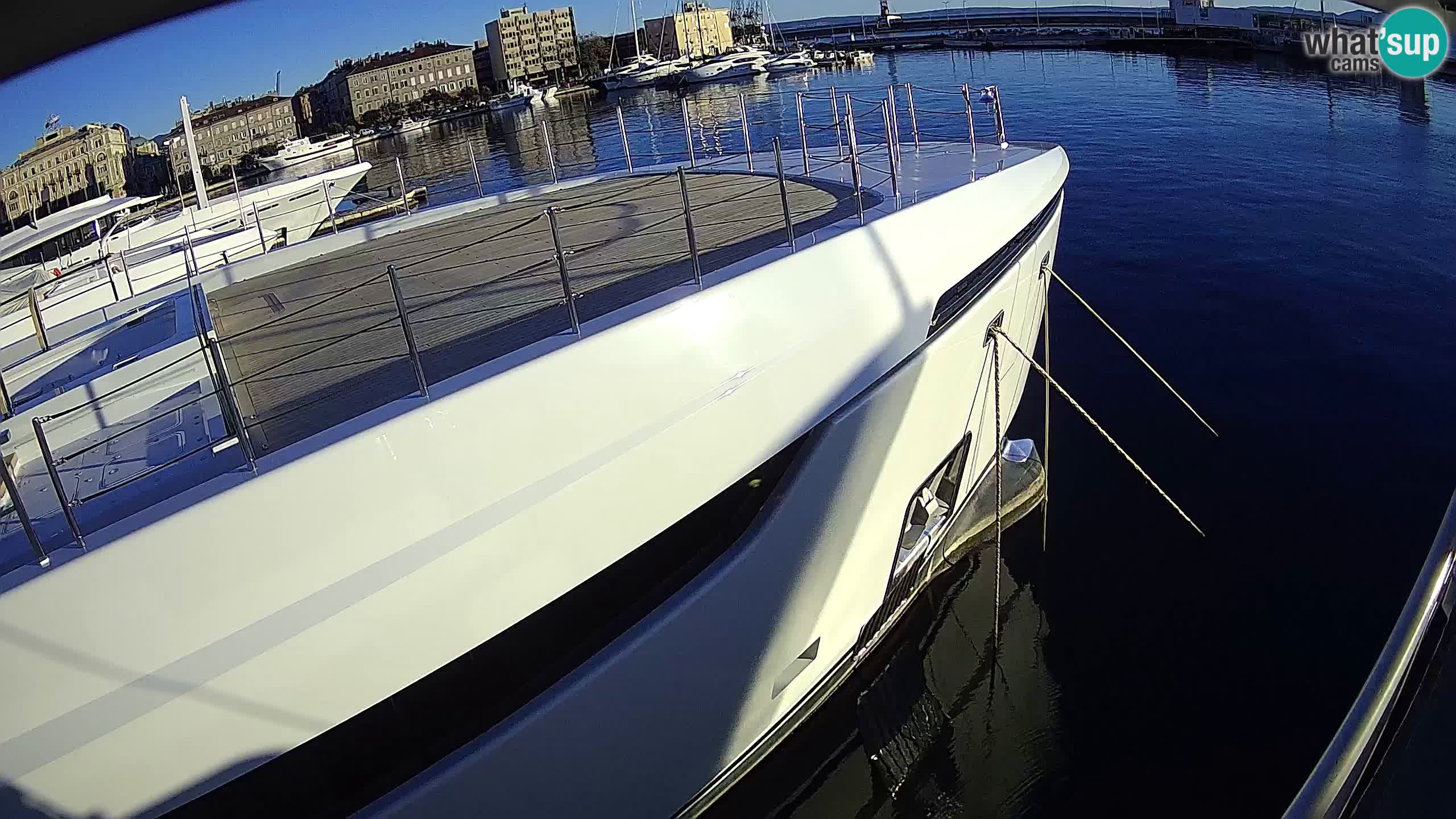 Botel Marina cámara web en vivo Rijeka