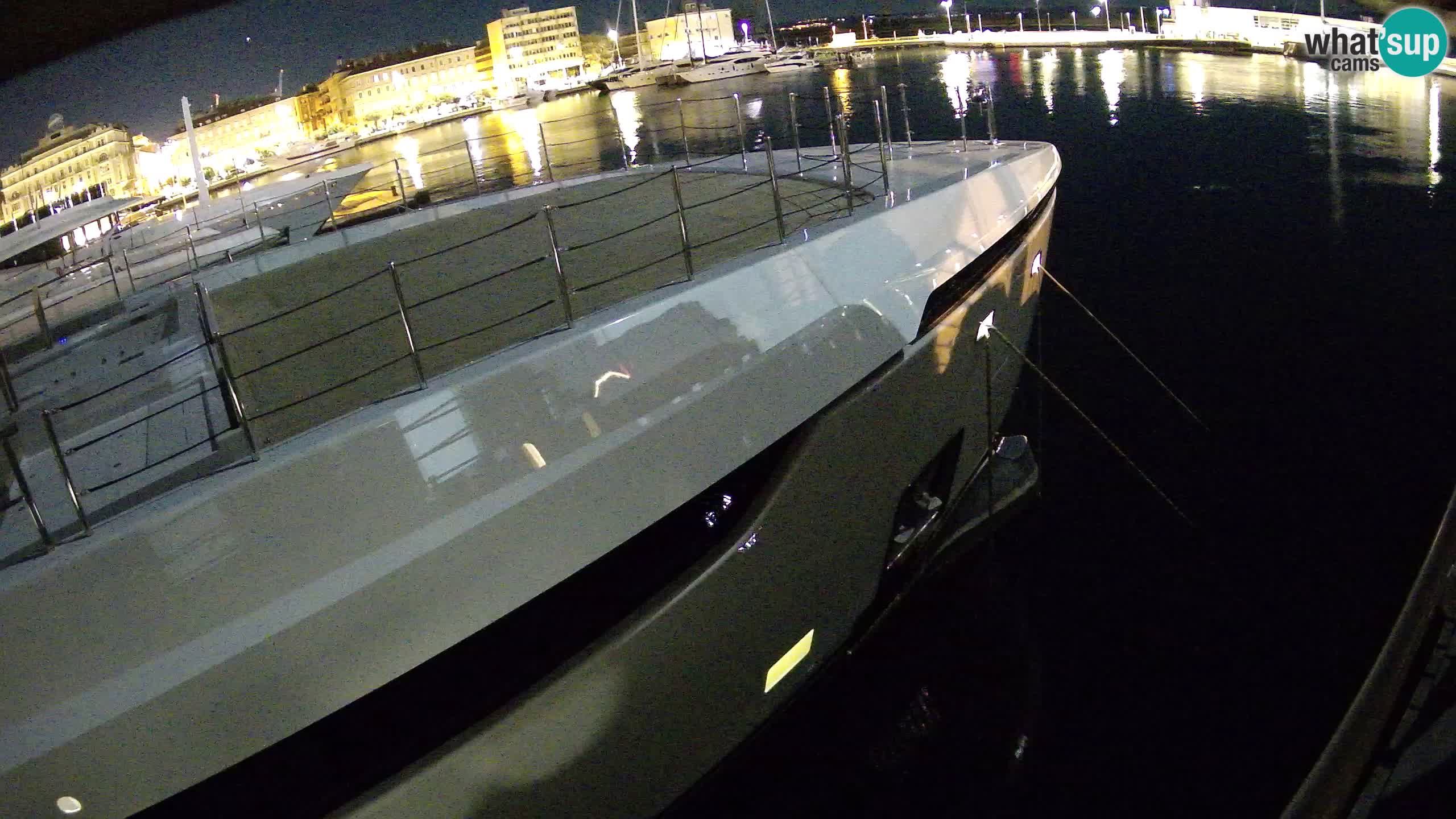 Botel Marina cámara web en vivo Rijeka