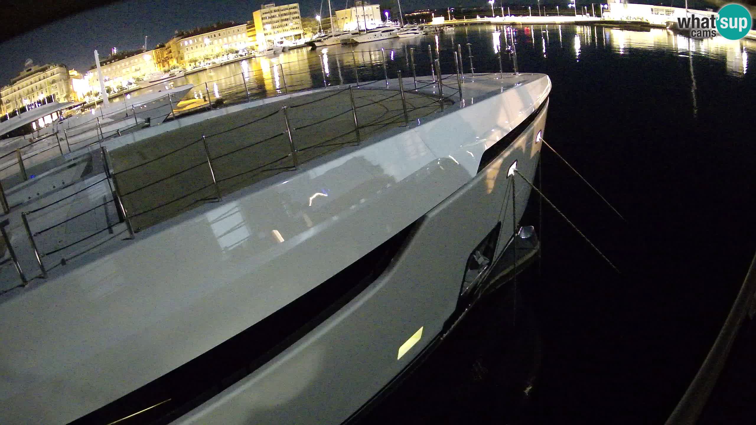 Botel Marina cámara web en vivo Rijeka