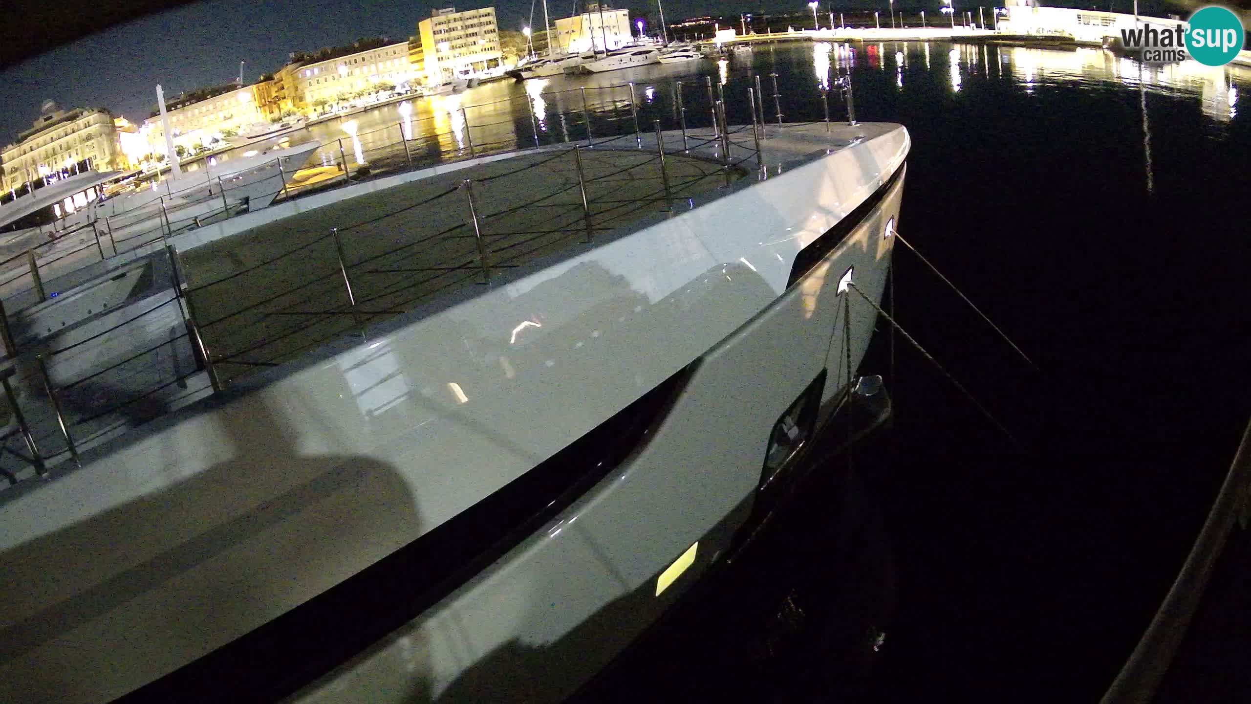 Botel Marina cámara web en vivo Rijeka